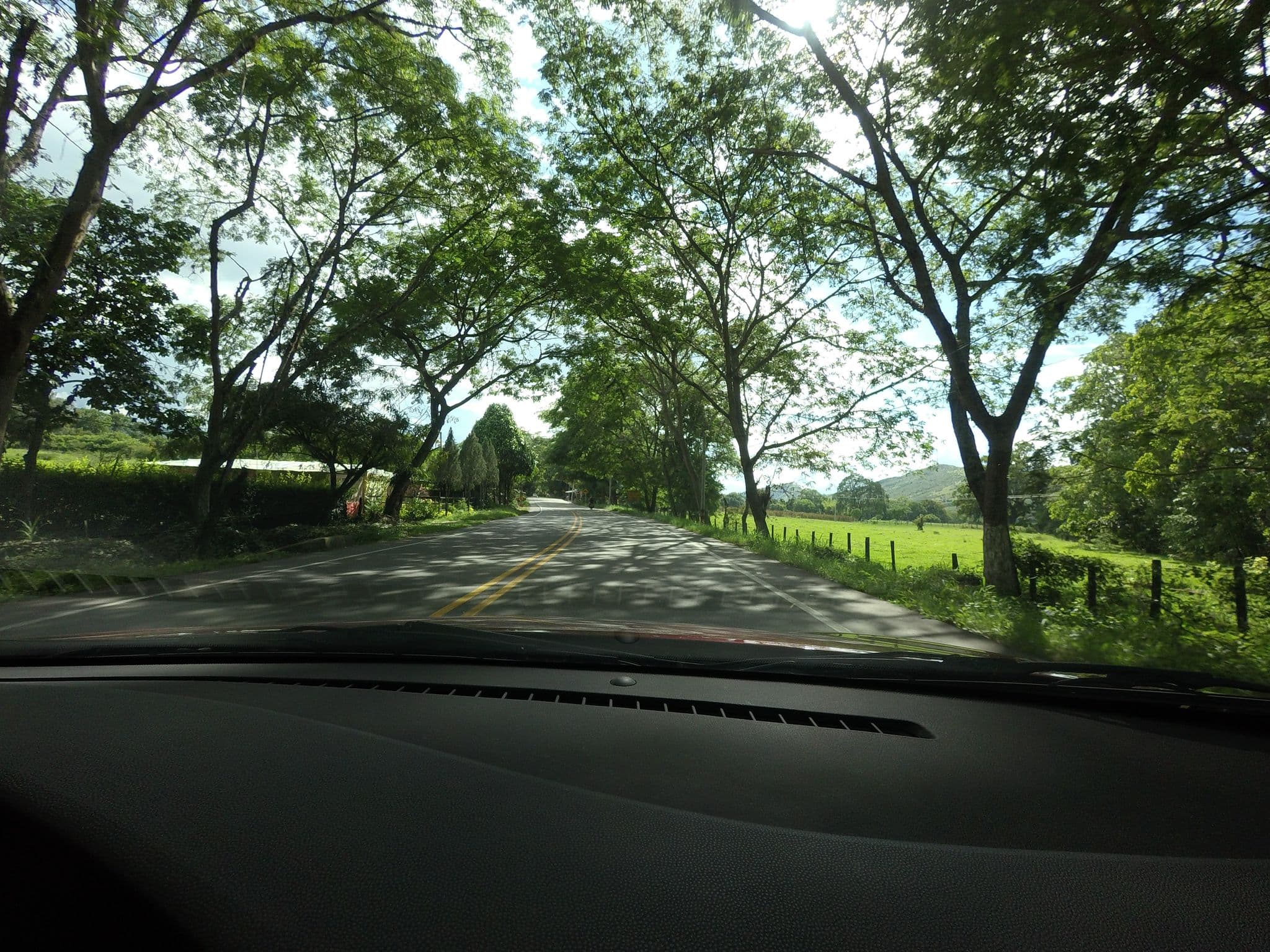 Street view near Hospedaje Claudia, Gigante — © angoca (CC BY-SA · Mapillary)