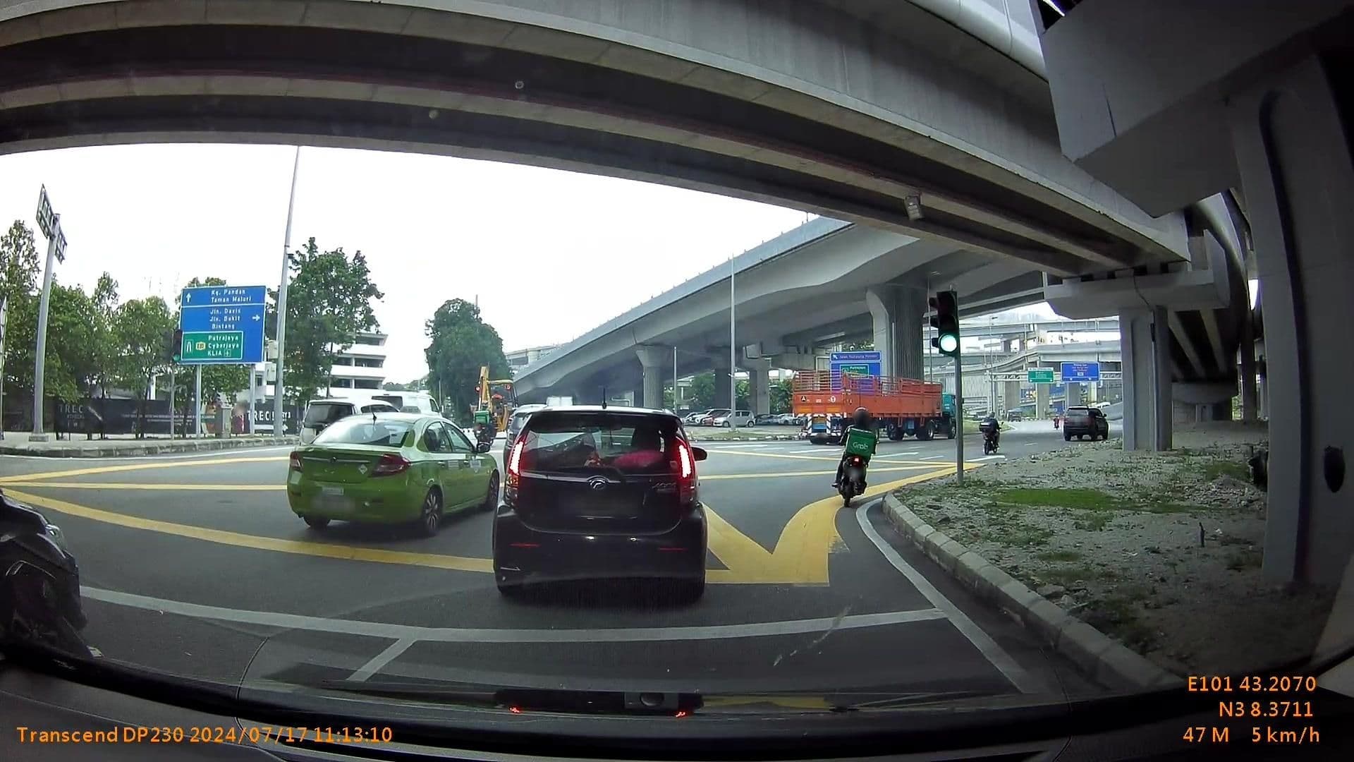 Street view near Cardogan Hotel Kuala Lumpur, Pudu — © theboys (CC BY-SA · Mapillary)