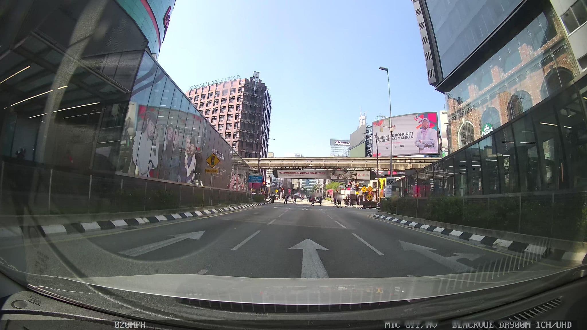 Street view near The Wolo Hotel, Bukit Bintang — © kaart_3 (CC BY-SA · Mapillary)