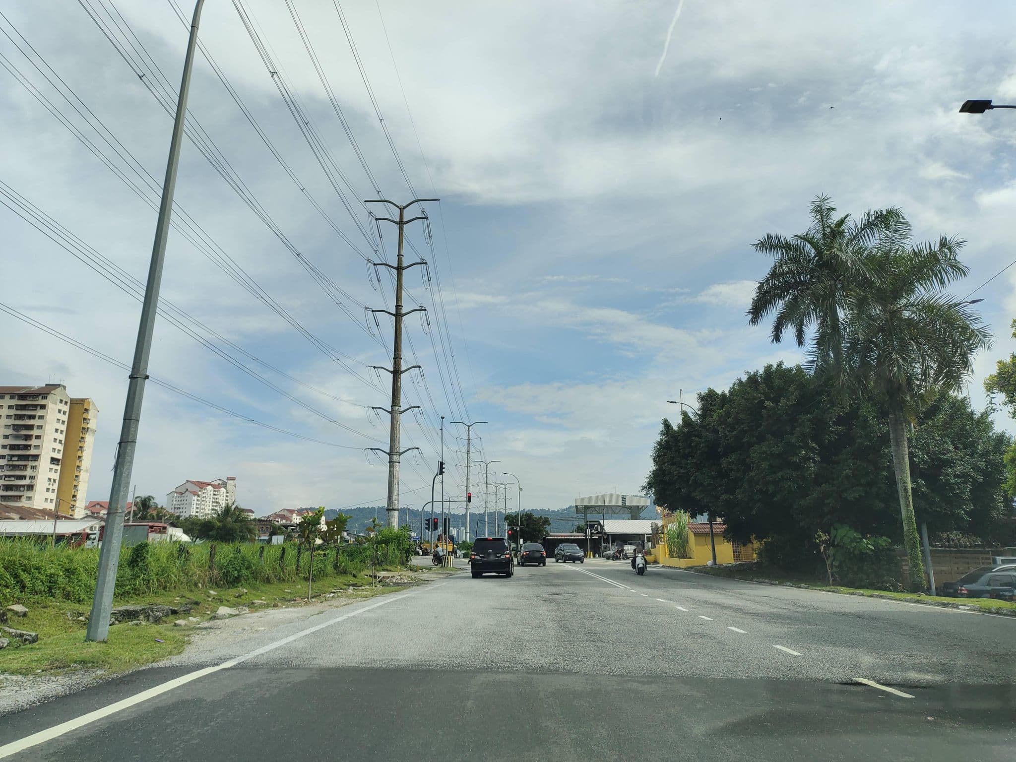 Street view near Rumah Tumpangan Irsyad, Ampang — © zh9567 (CC BY-SA · Mapillary)