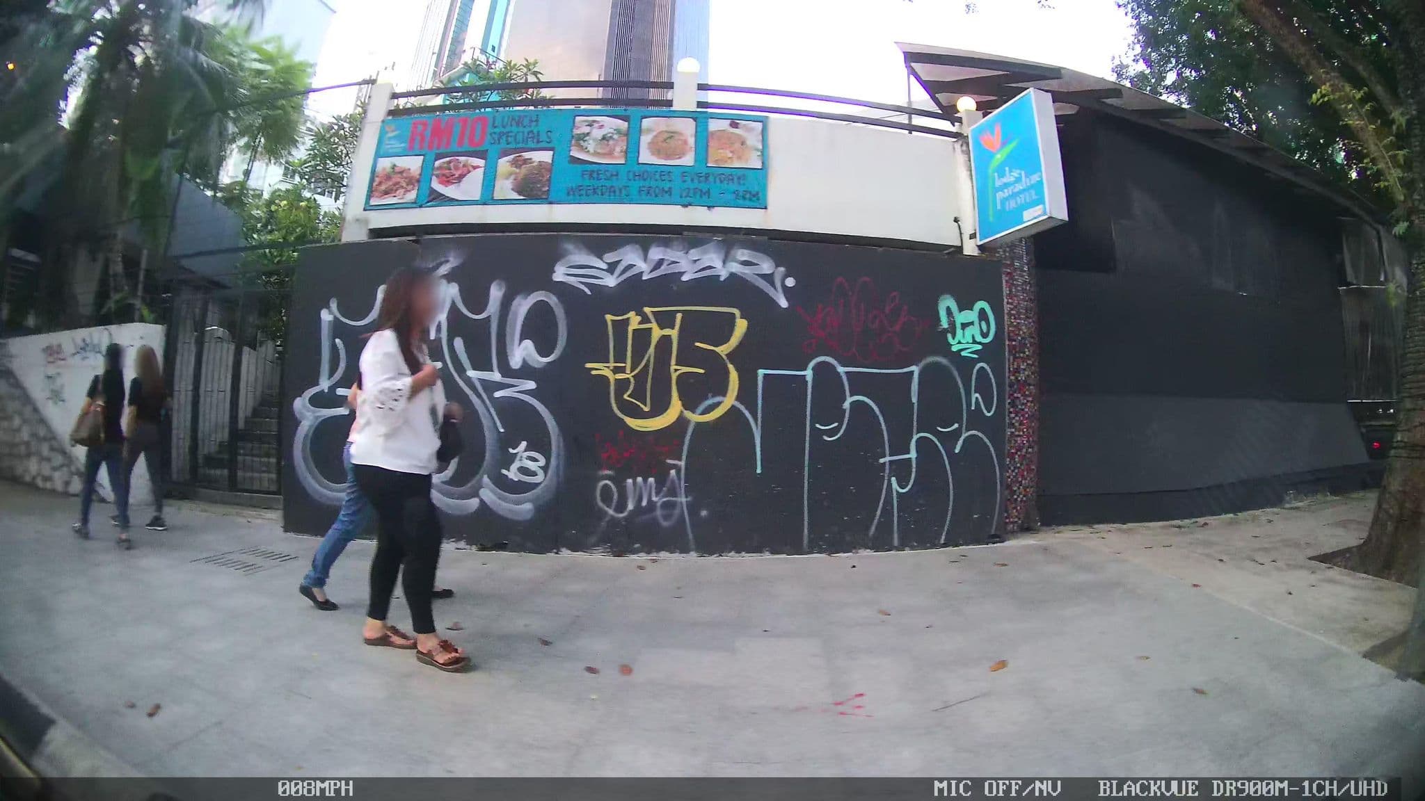 Street view near Mahkota Ballroom III, Bukit Bintang — © kaart_3 (CC BY-SA · Mapillary)