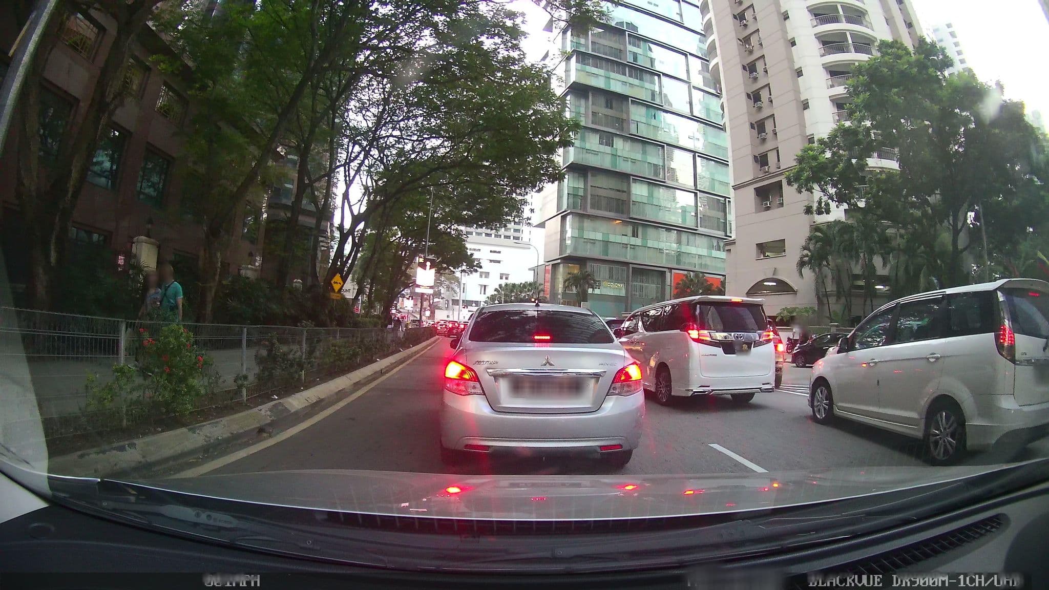 Street view near Room 2402, Bukit Bintang — © kaart_3 (CC BY-SA · Mapillary)
