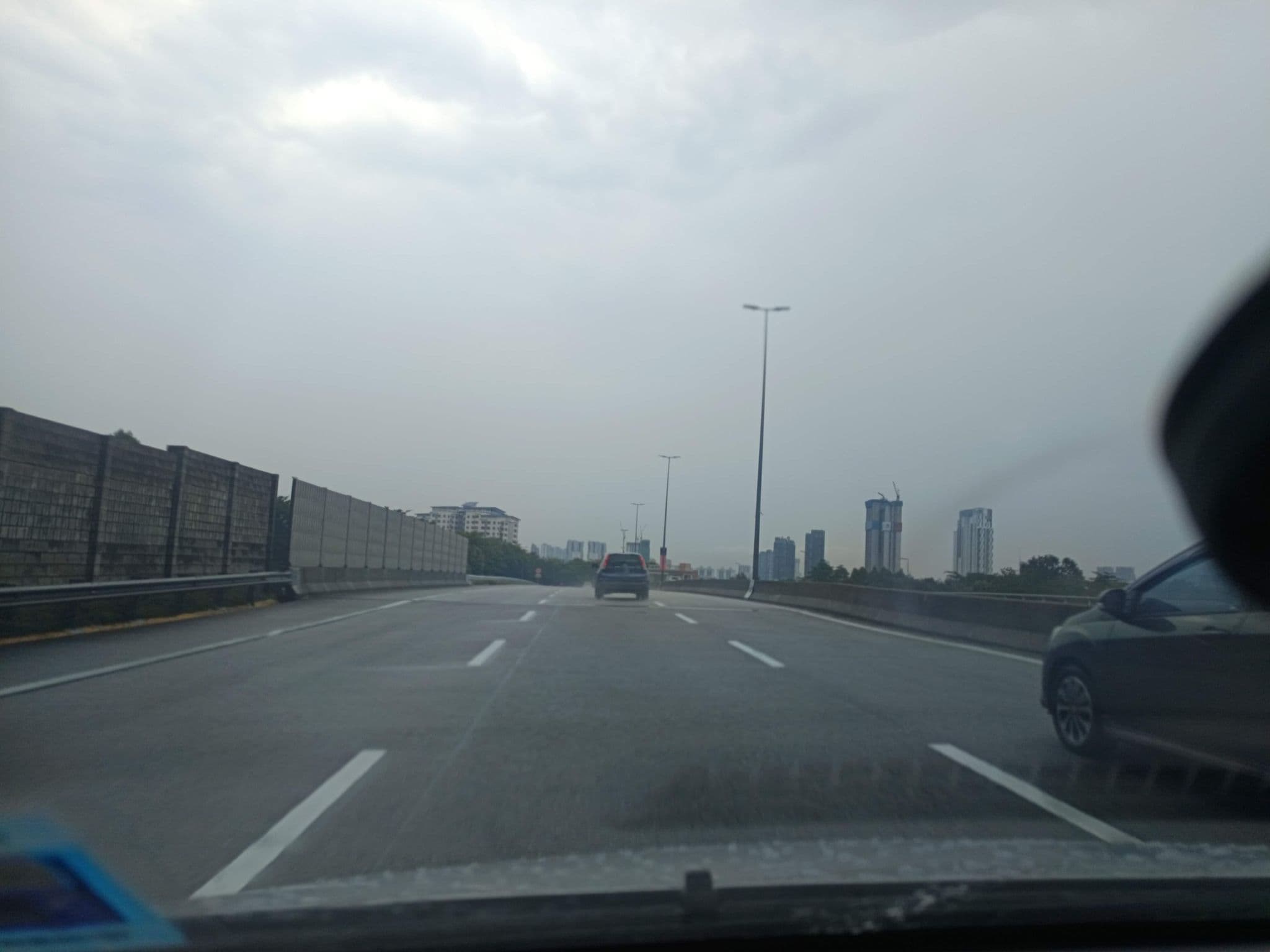 Street view near Grand Season Hotel Level 20, Kampong Datuk Keramat — © YikQin (CC BY-SA · Mapillary)