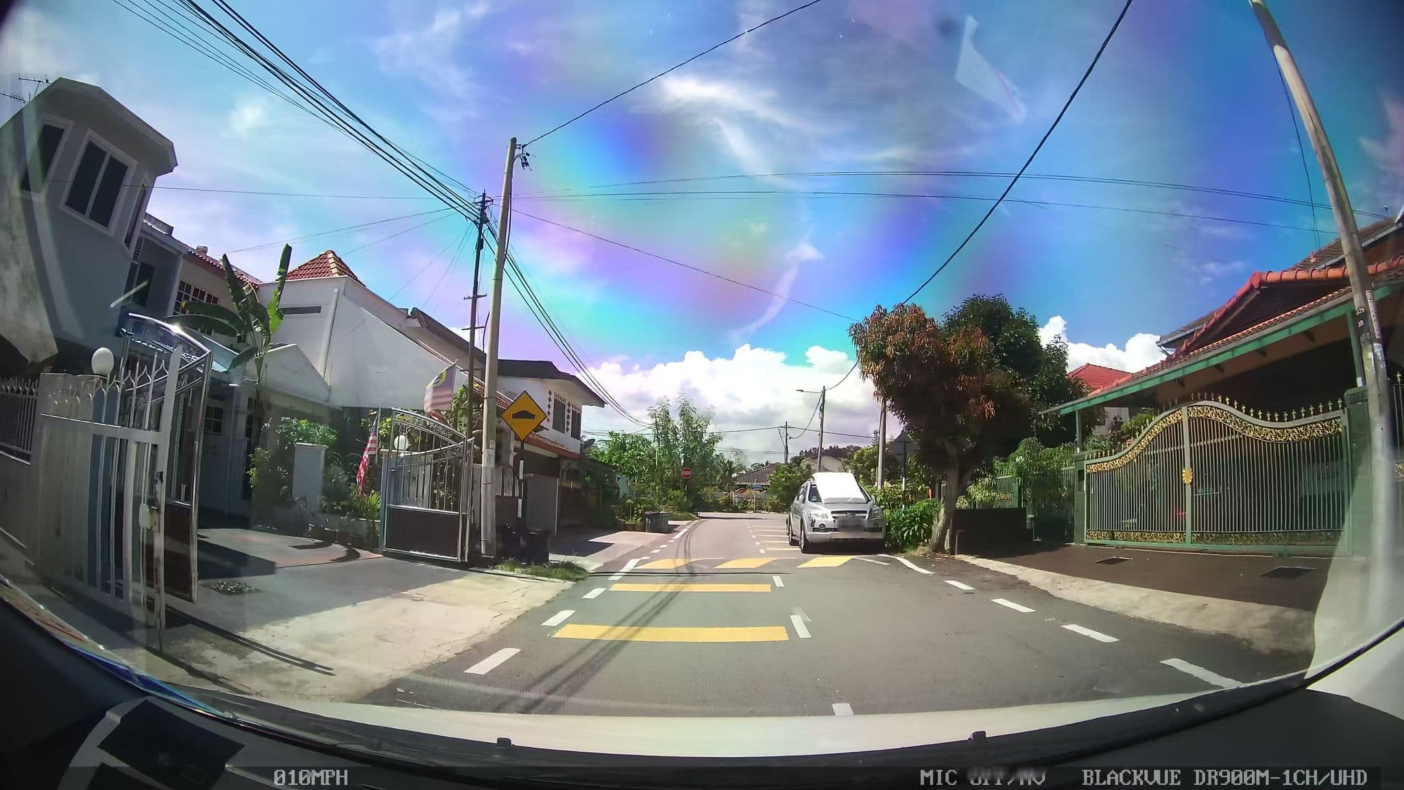 Street view near The HangOut, Taman Melati — © kaart_4 (CC BY-SA · Mapillary)