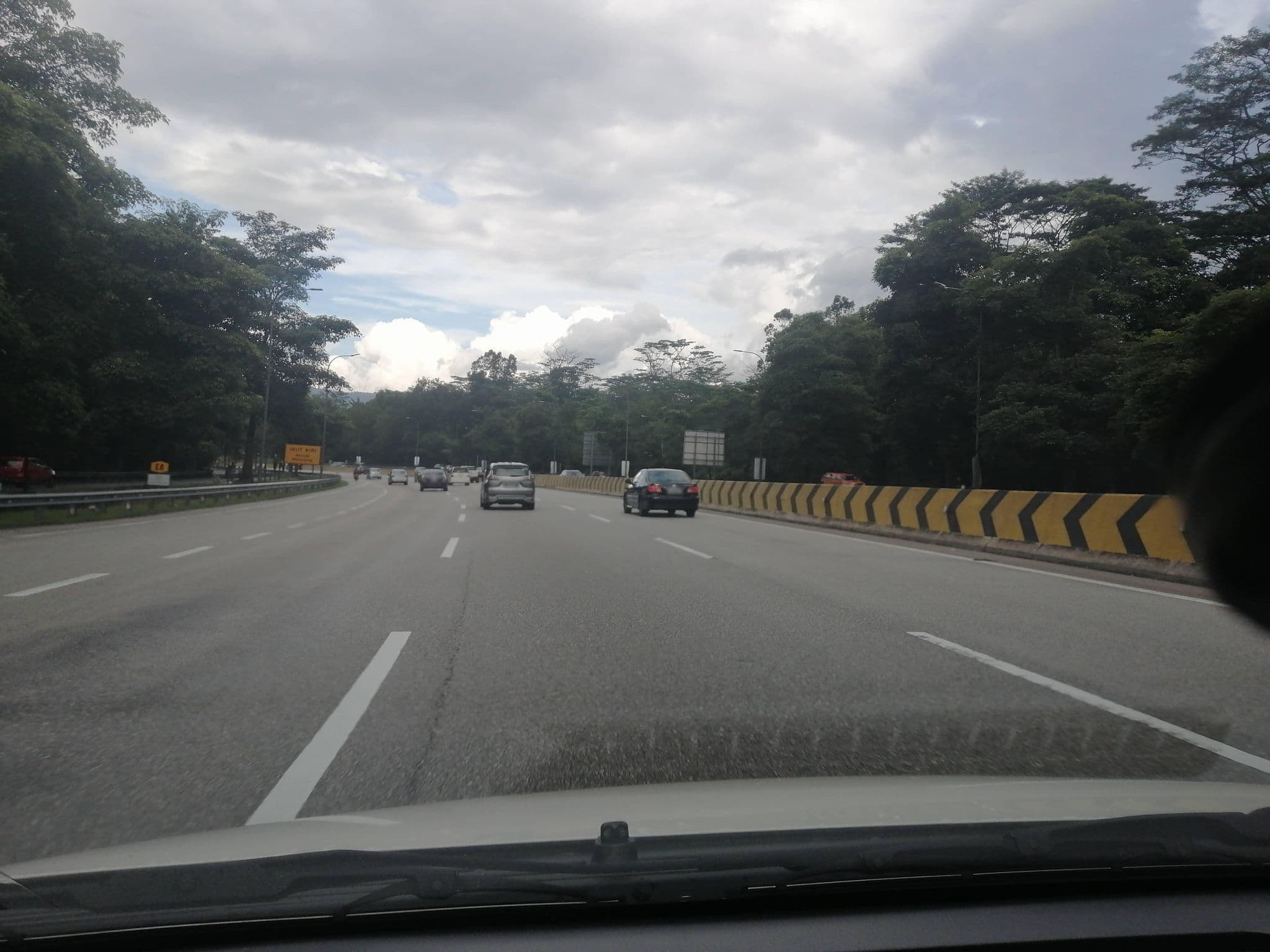 Street view near First world hotel tower 2 level 9, Taman Melati — © YikQin (CC BY-SA · Mapillary)