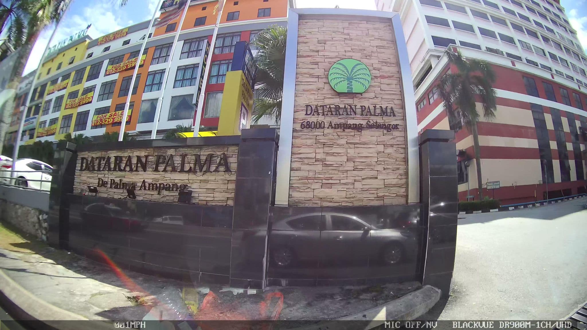 Street view near Hotel Gulshan, Ampang — © kaart_3 (CC BY-SA · Mapillary)