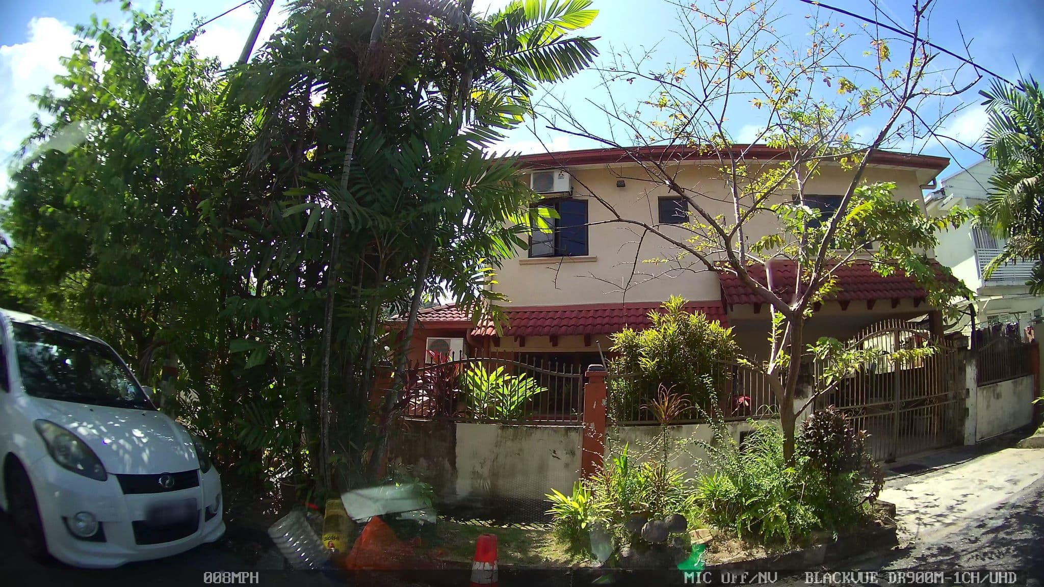 Street view near Lotus Desaru Beach Besort Sdn Bhd, Taman Melawati — © kaart_3 (CC BY-SA · Mapillary)