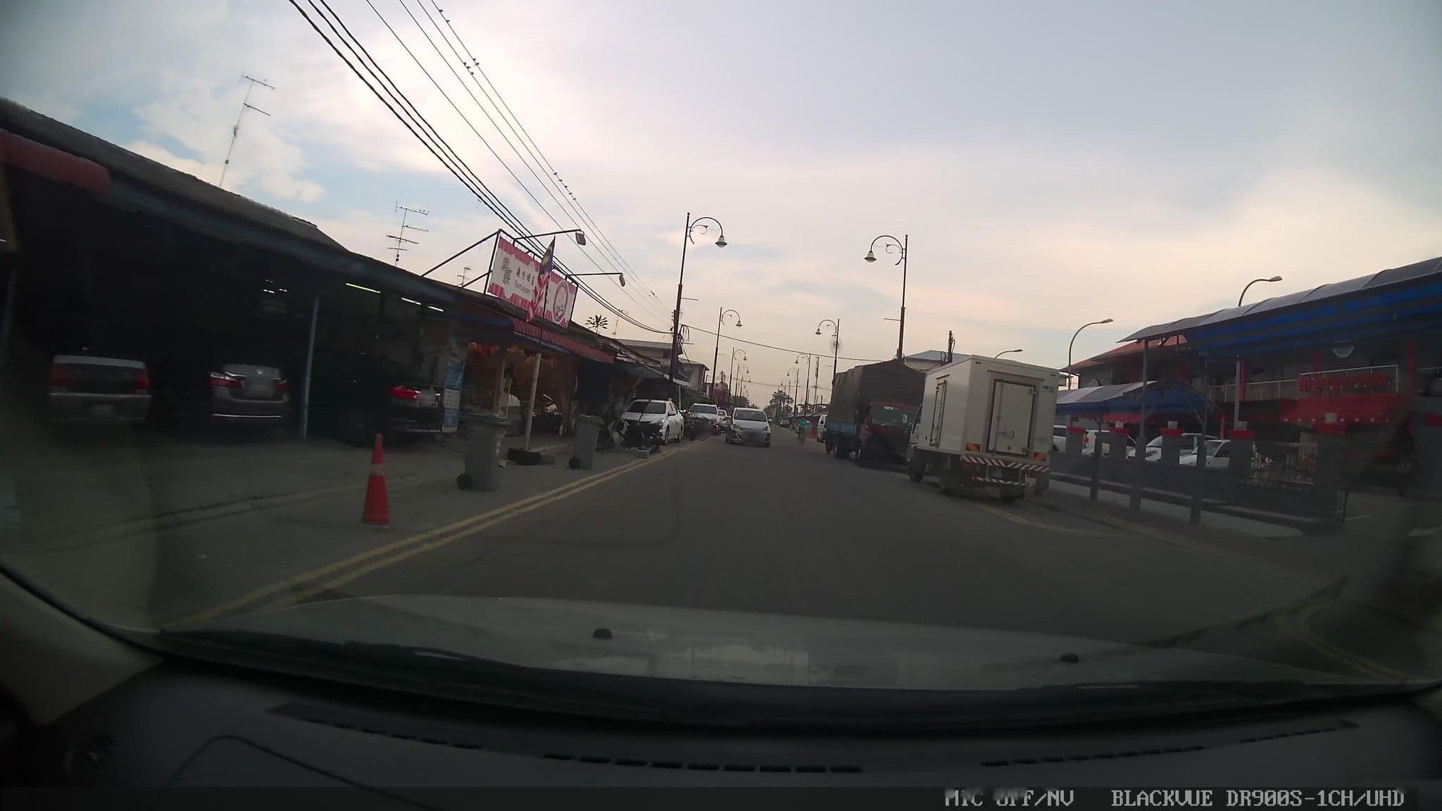 Street view near Retire Lodge, Kukup — © grobin (CC BY-SA · Mapillary)