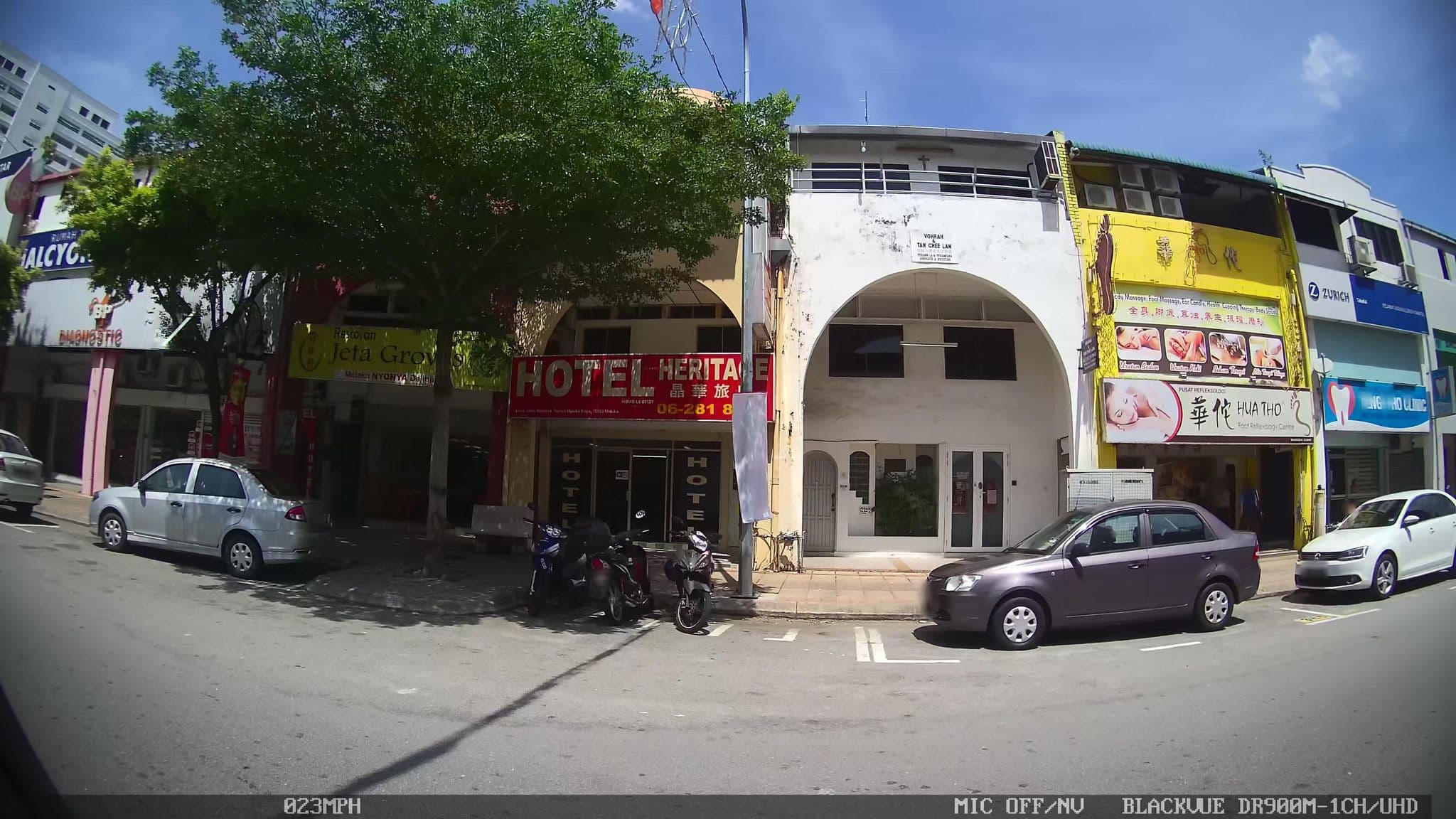 Street view near Hotel Heritage Melaka, Malacca — © kaart_3 (CC BY-SA · Mapillary)