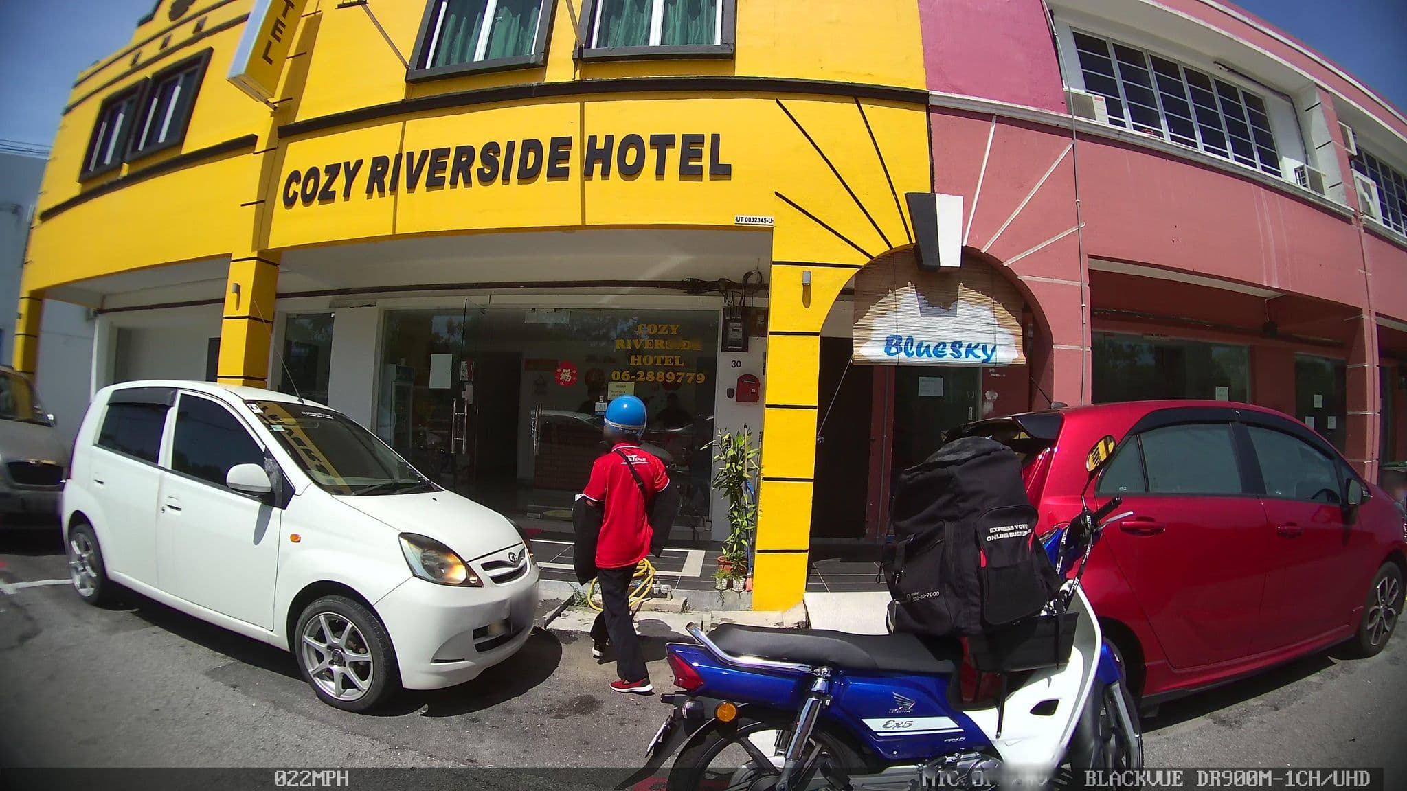 Street view near HOME Guesthouse & Cafe, Malacca — © kaart_3 (CC BY-SA · Mapillary)