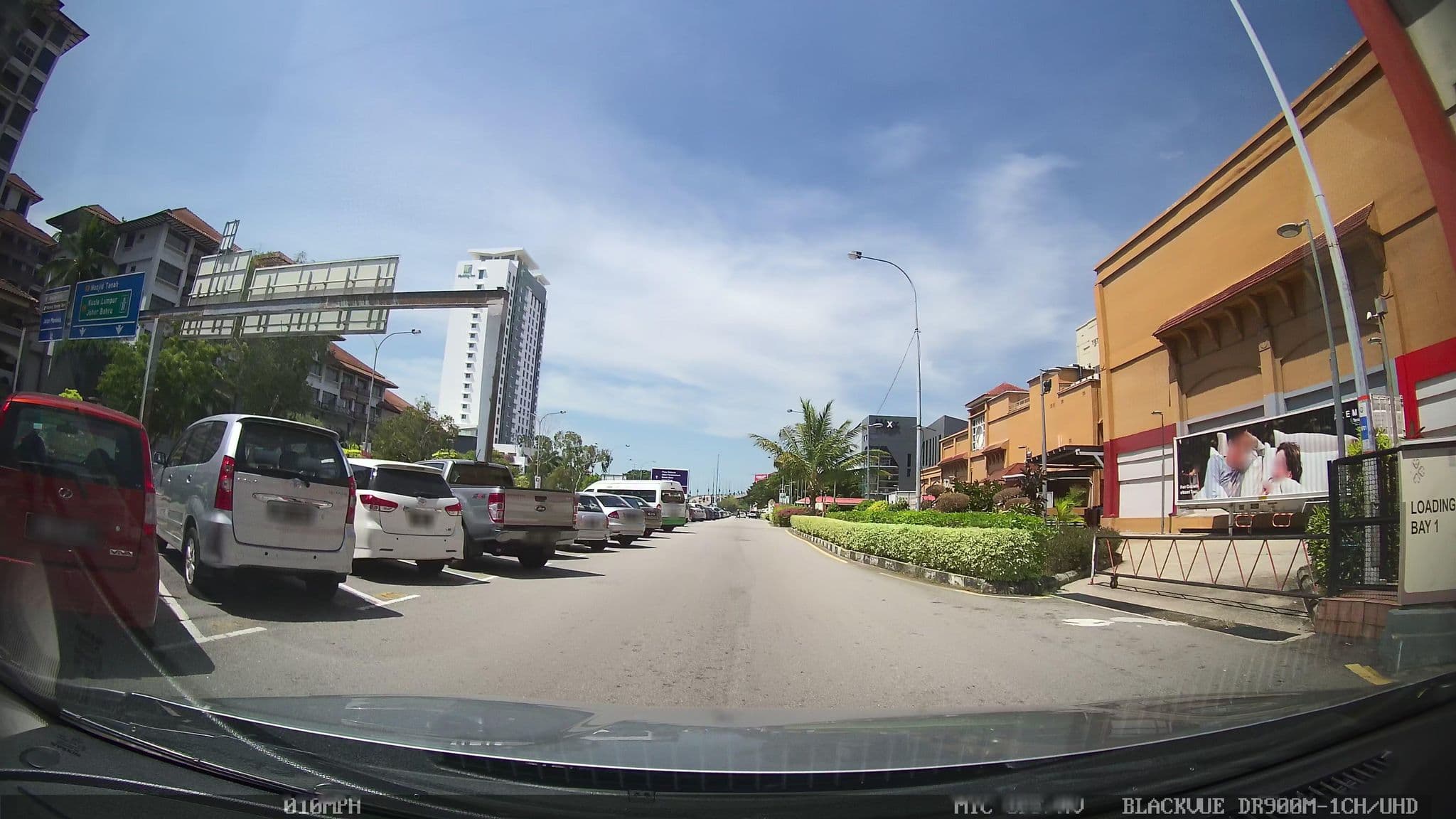 Street view near The Herritage hotel , melaka, Malacca — © kaart_3 (CC BY-SA · Mapillary)