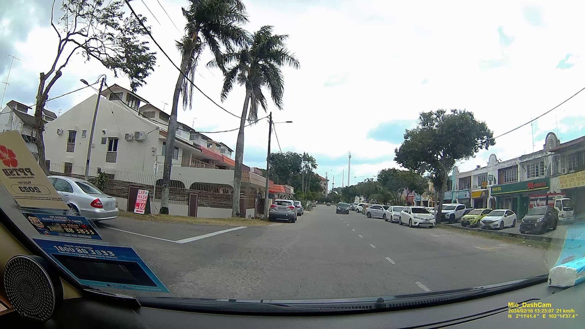 Street view near The Cardamom Hostel 小豆蔻旅舍, Malacca — © hcyen (CC BY-SA · Mapillary)