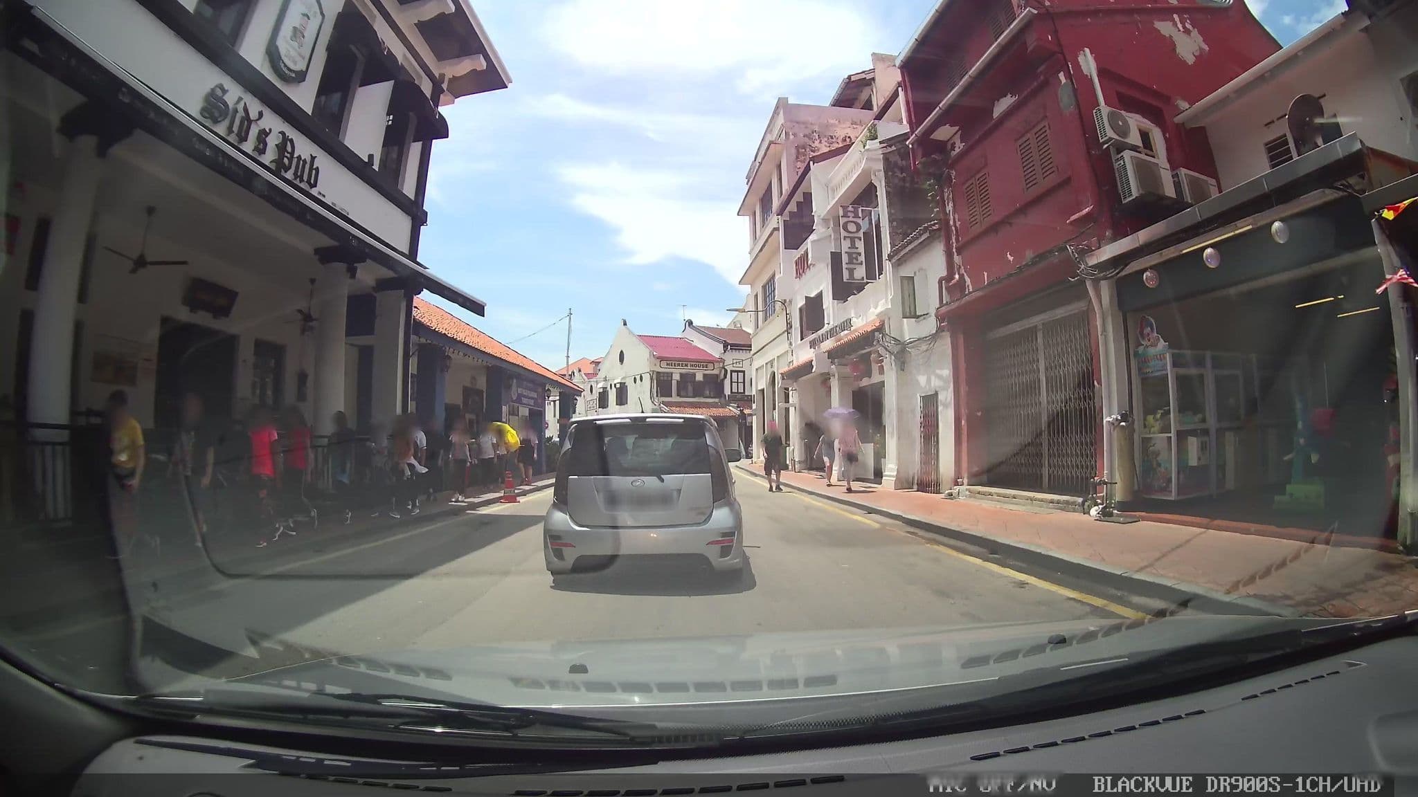 Street view near Styles Hotel Melaka, Malacca — © grobin (CC BY-SA · Mapillary)