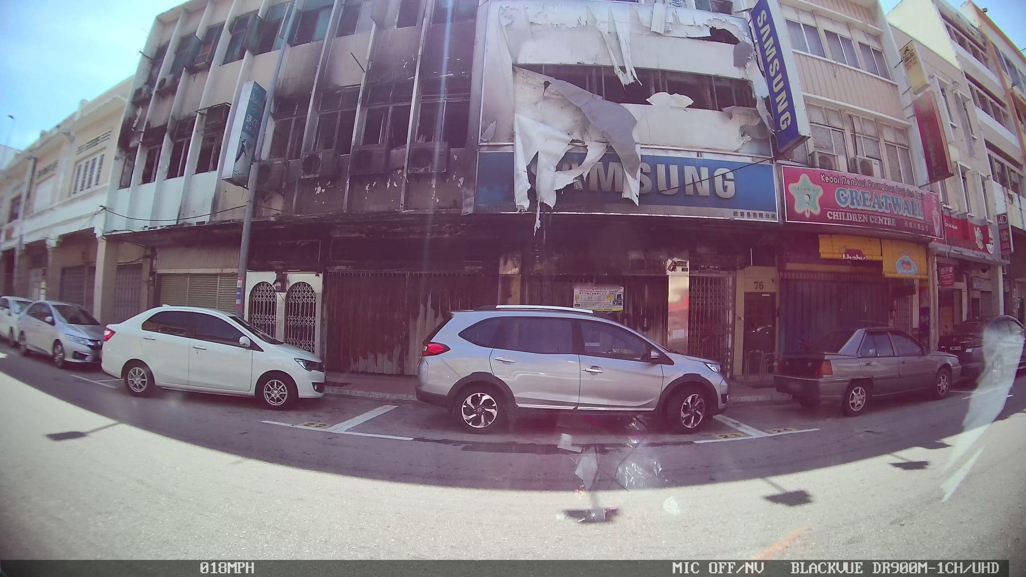 Street view near Hotel Zamburger Street Food Melaka, Malacca — © kaart_3 (CC BY-SA · Mapillary)