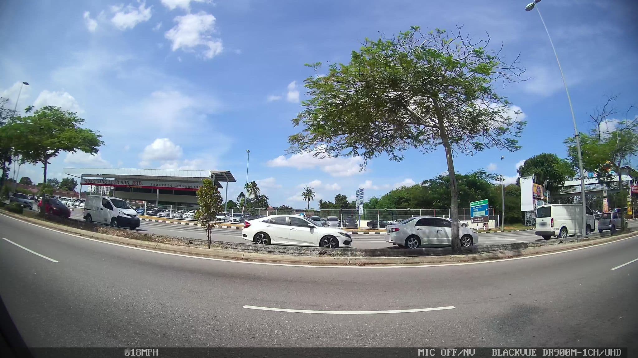 Street view near One Sentral Hotel, Melaka, Malacca — © kaart_3 (CC BY-SA · Mapillary)
