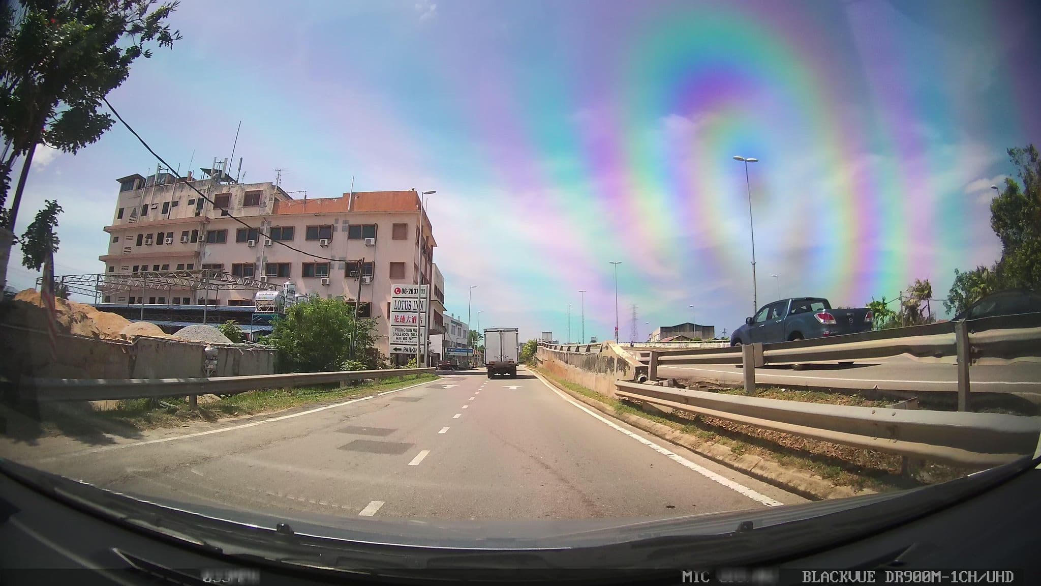 Street view near Lotus Inn Hotel, Ujong Pasir — © kaart5 (CC BY-SA · Mapillary)
