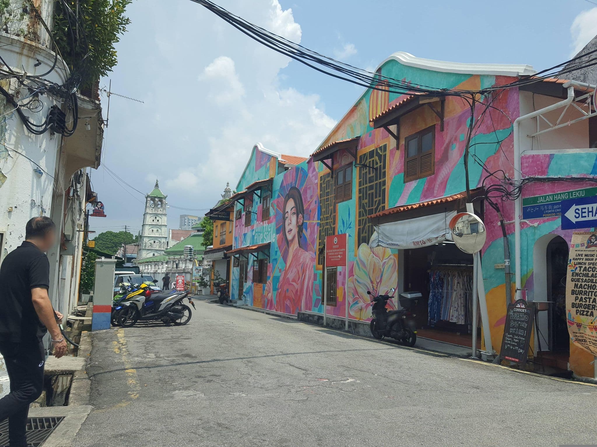 Street view near Lekiu house, Malacca — © OngKaiJin (CC BY-SA · Mapillary)