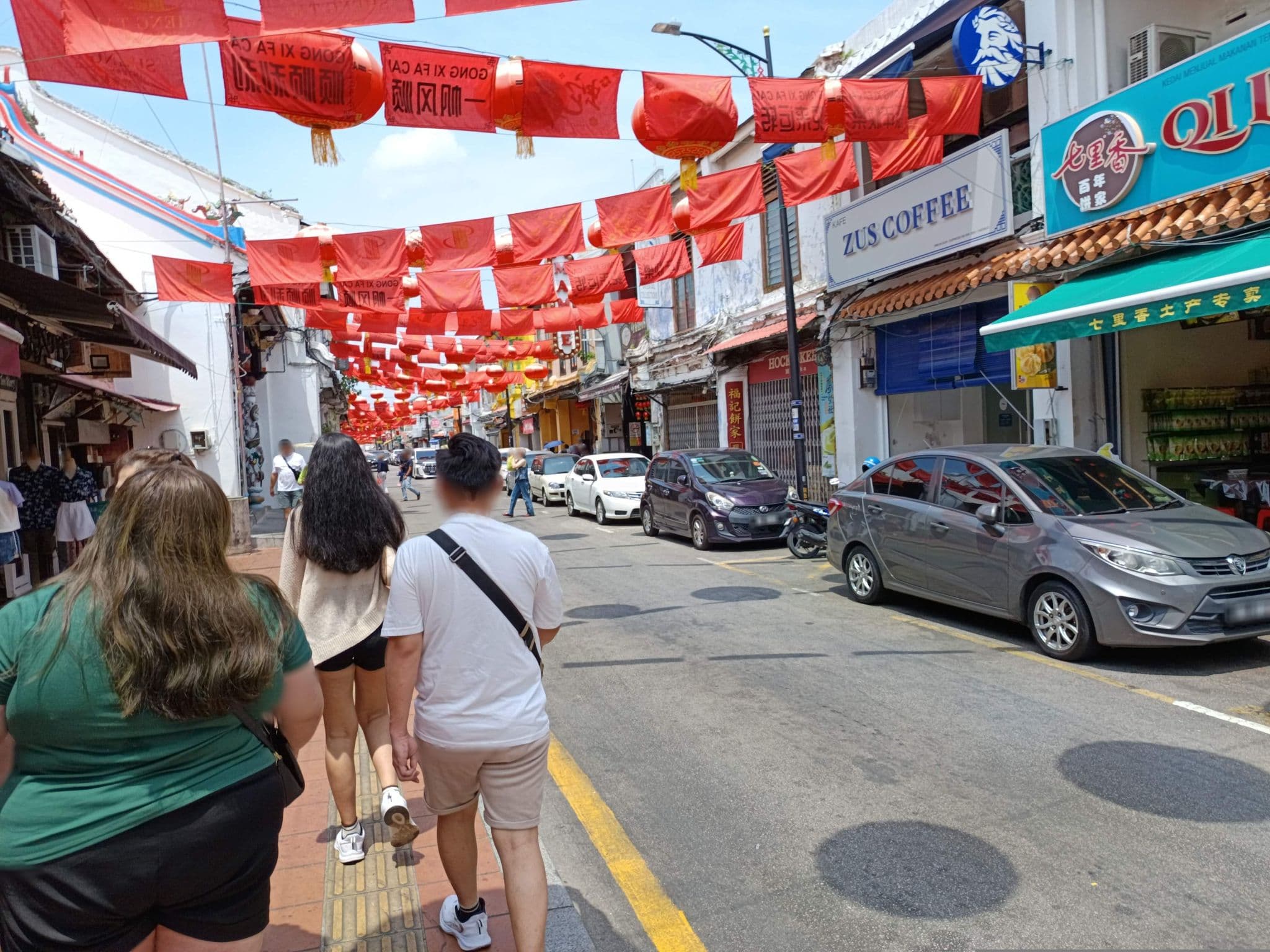 Street view near Kasturi Alley Guest House & Cat Hotel, Malacca — © YikQin (CC BY-SA · Mapillary)