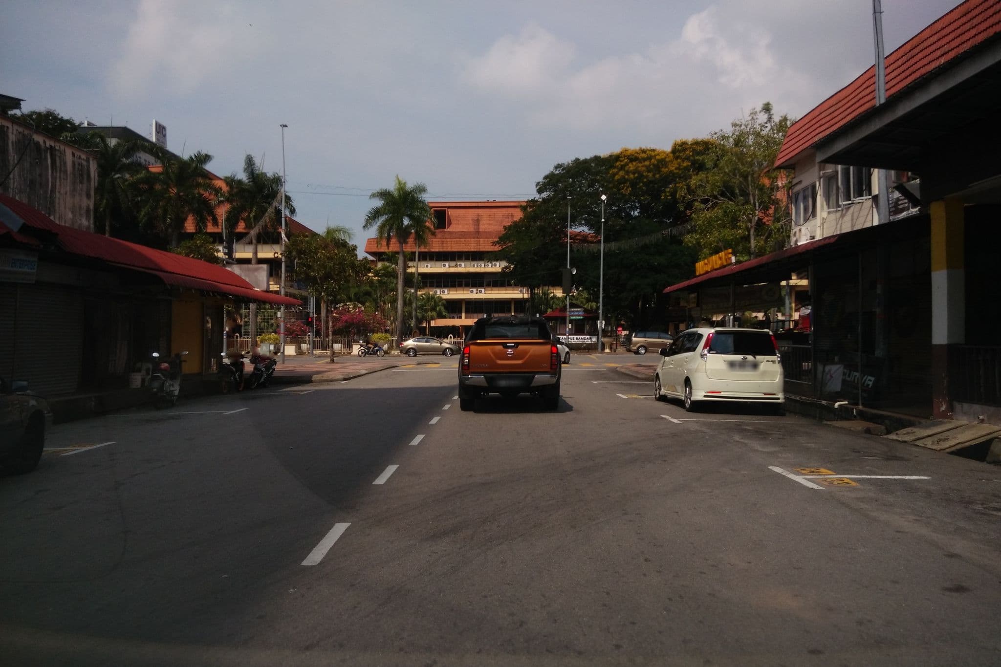 Street view near Wisma Hotel, Malacca — © kadaz (CC BY-SA · Mapillary)