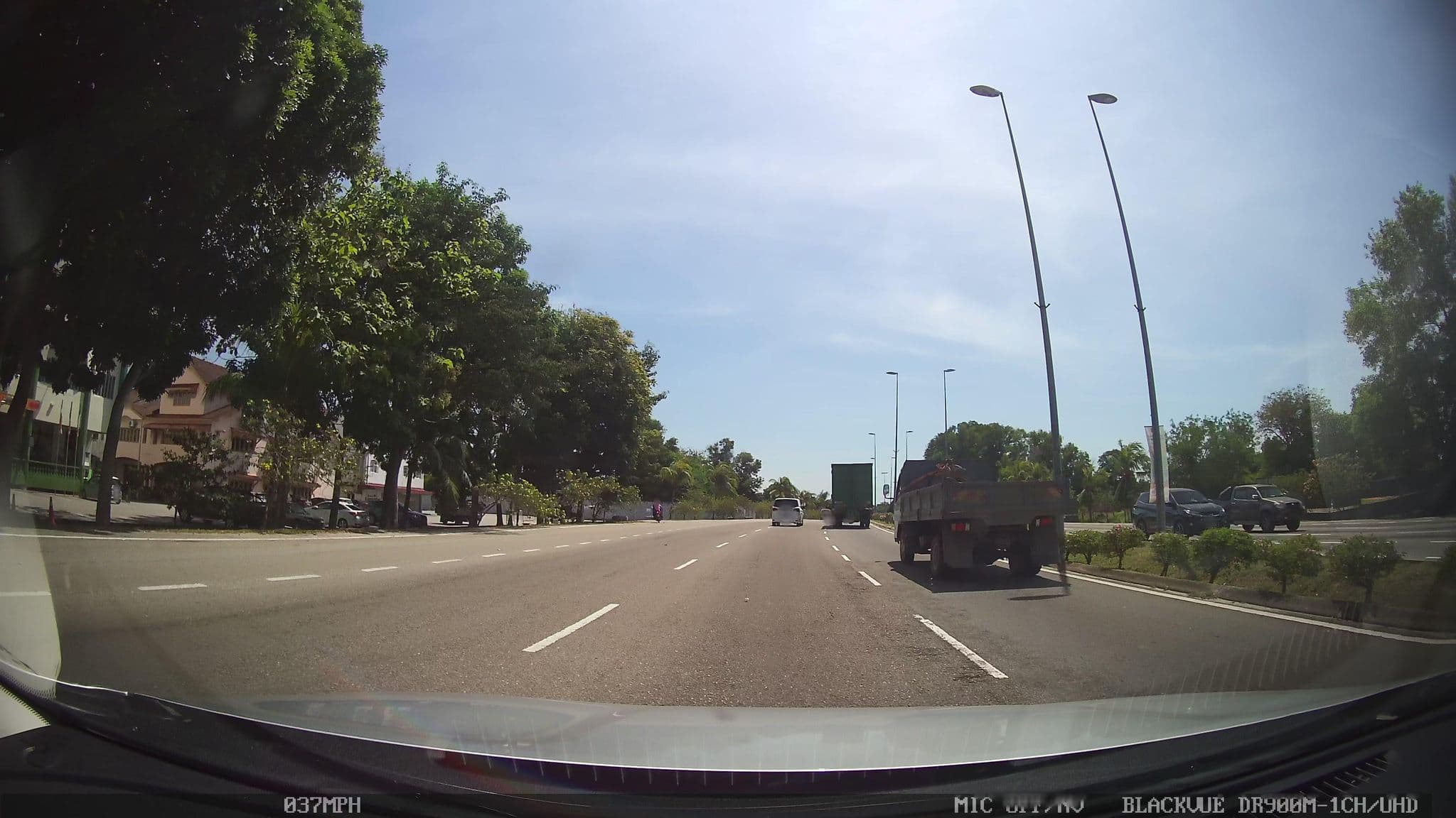 Street view near Straits Meridian Hotel, Kampung Bukit Baharu — © kaart_3 (CC BY-SA · Mapillary)