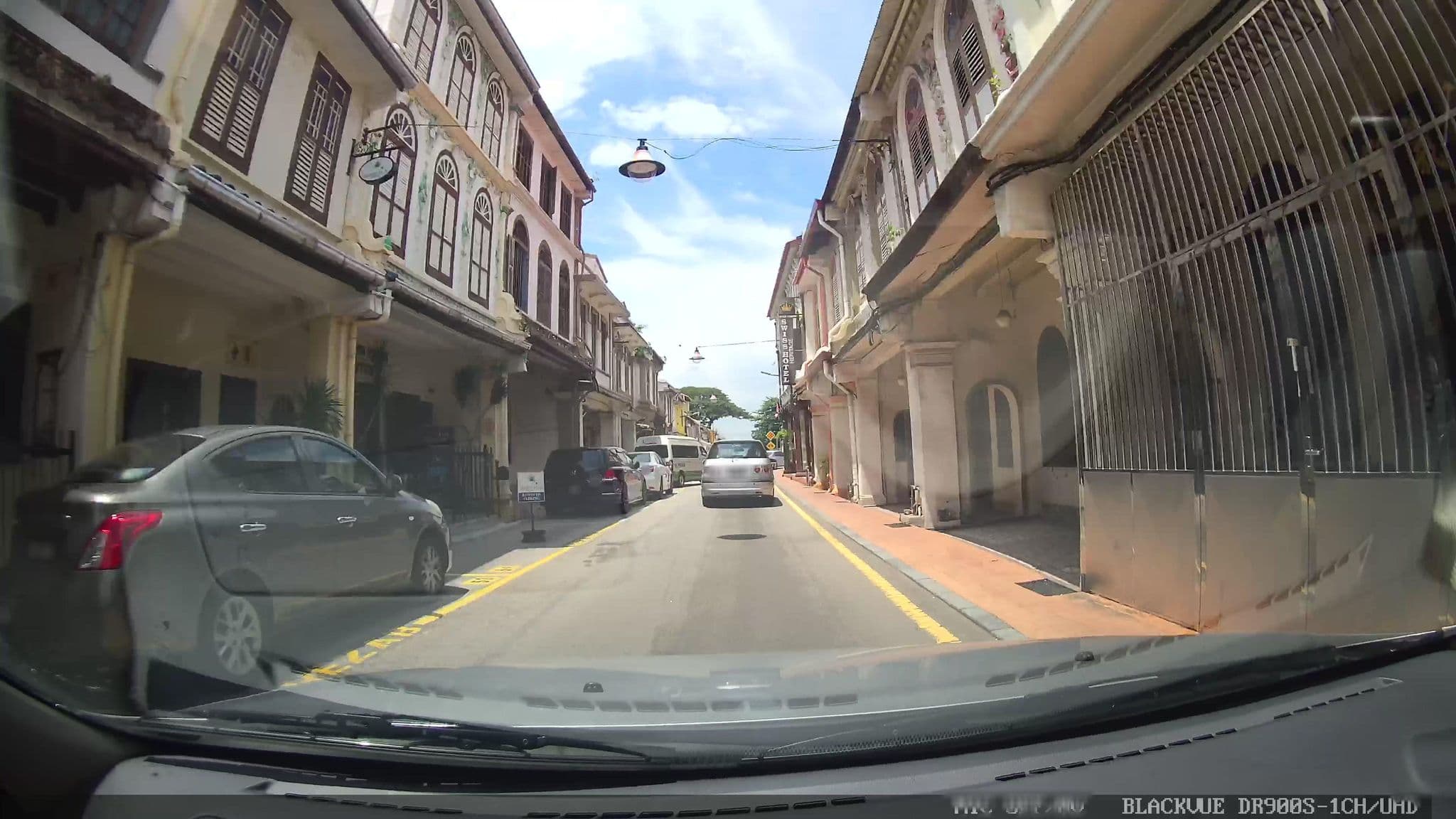 Street view near Heeren Palm Suites, Malacca — © grobin (CC BY-SA · Mapillary)