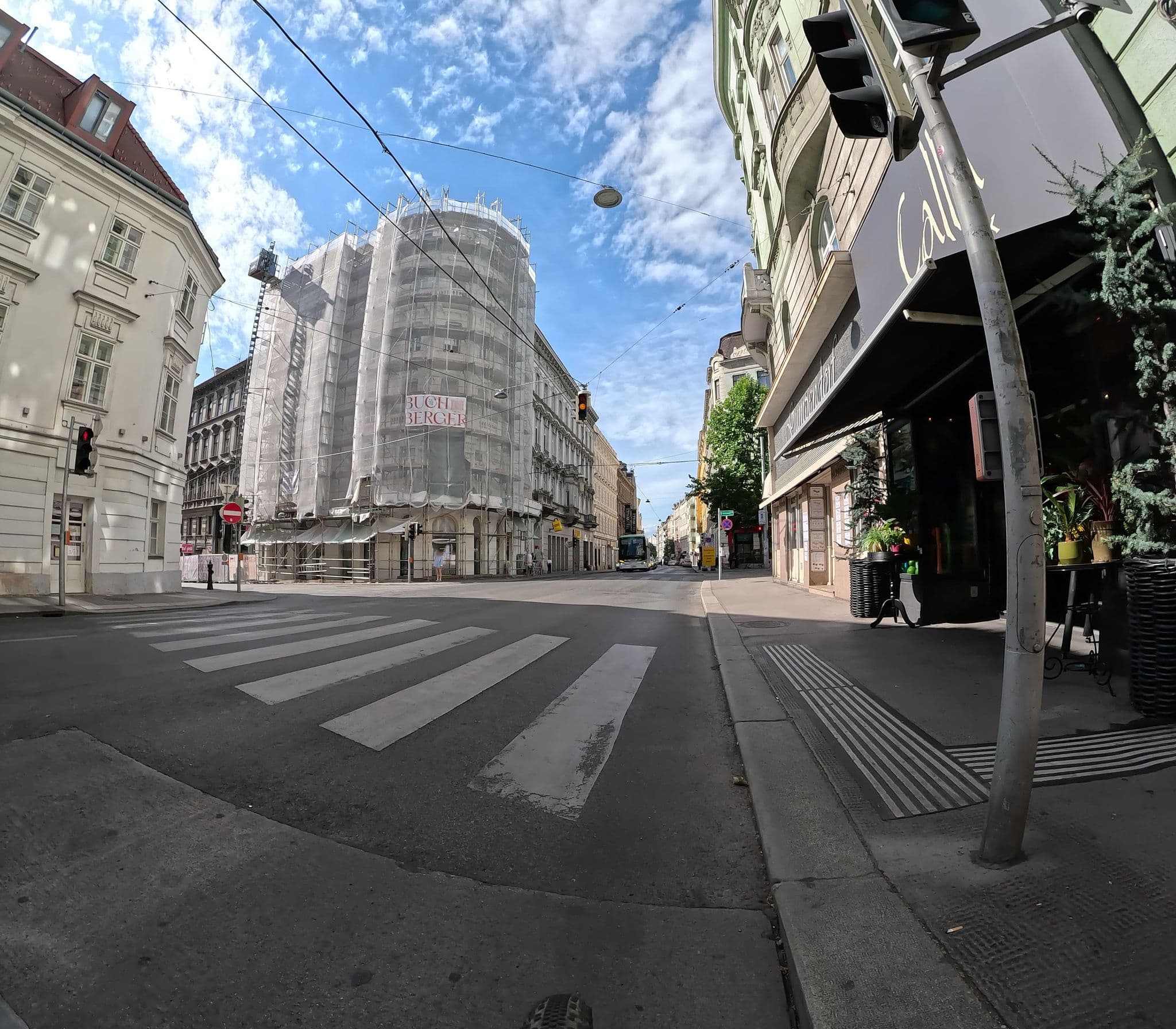 Street view near Hotel Mocca, Mariahilf — © erias (CC BY-SA · Mapillary)