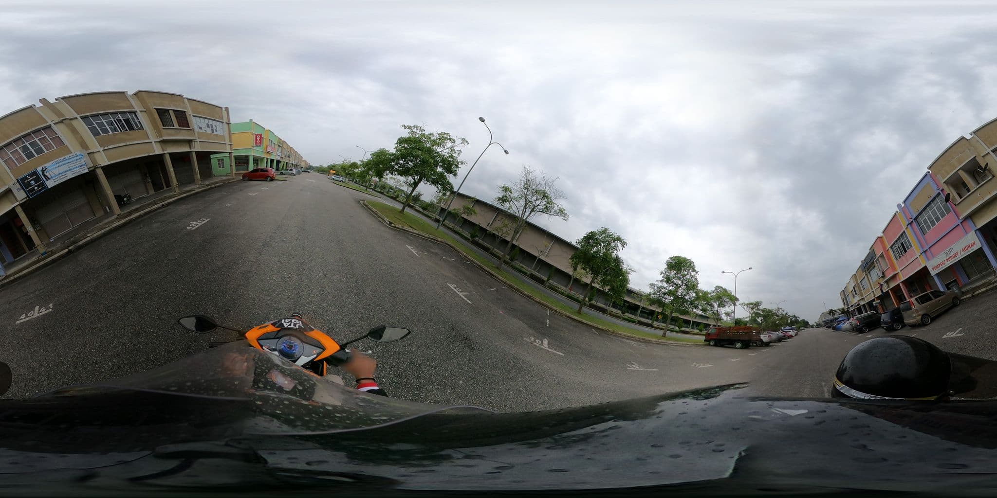 Street view near Hazris Hotel, Parit Raja — © yoi (CC BY-SA · Mapillary)