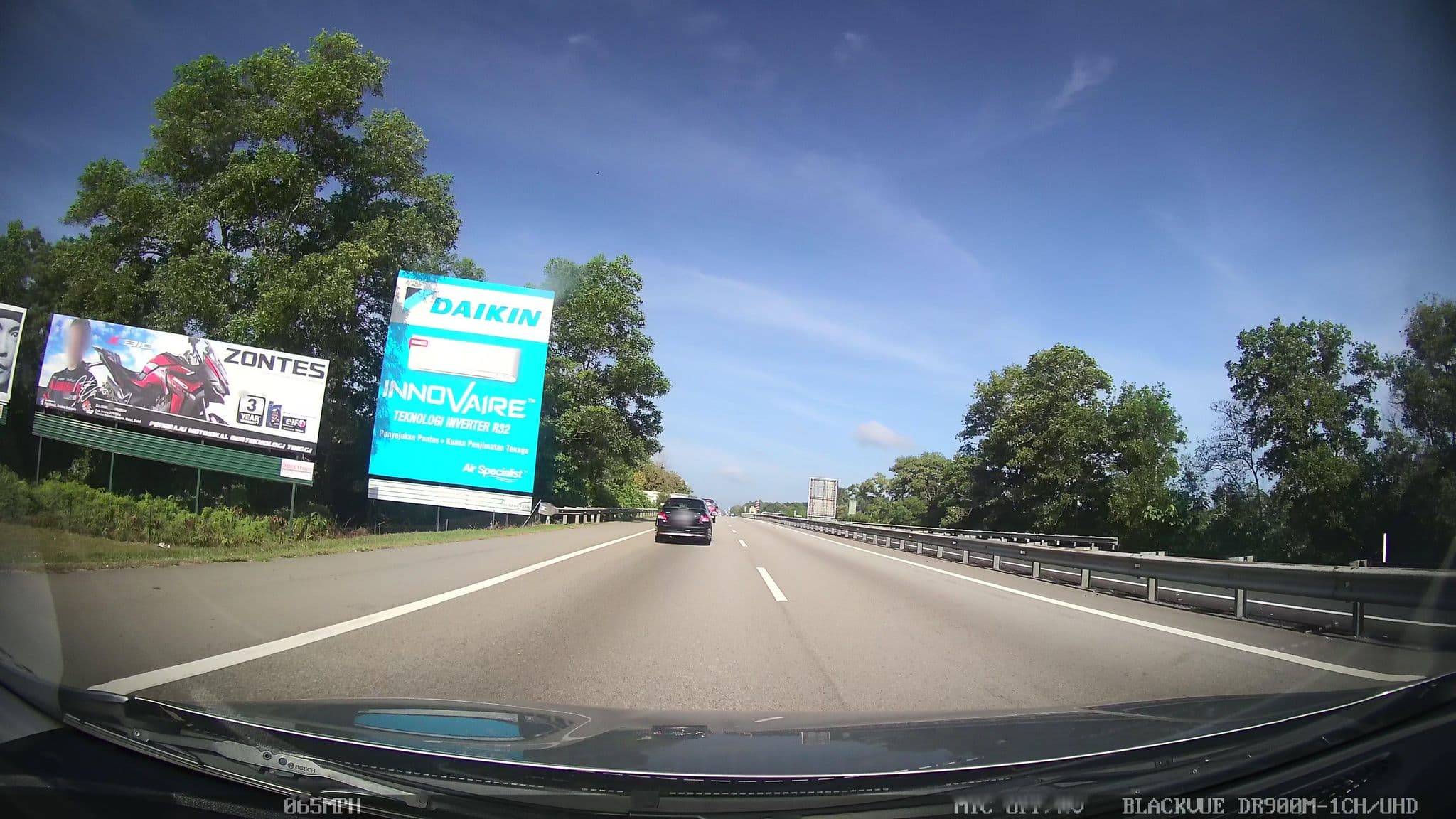 Street view near Hotel Seri Malaysia,Mersing, Ayer Hitam — © kaart_3 (CC BY-SA · Mapillary)