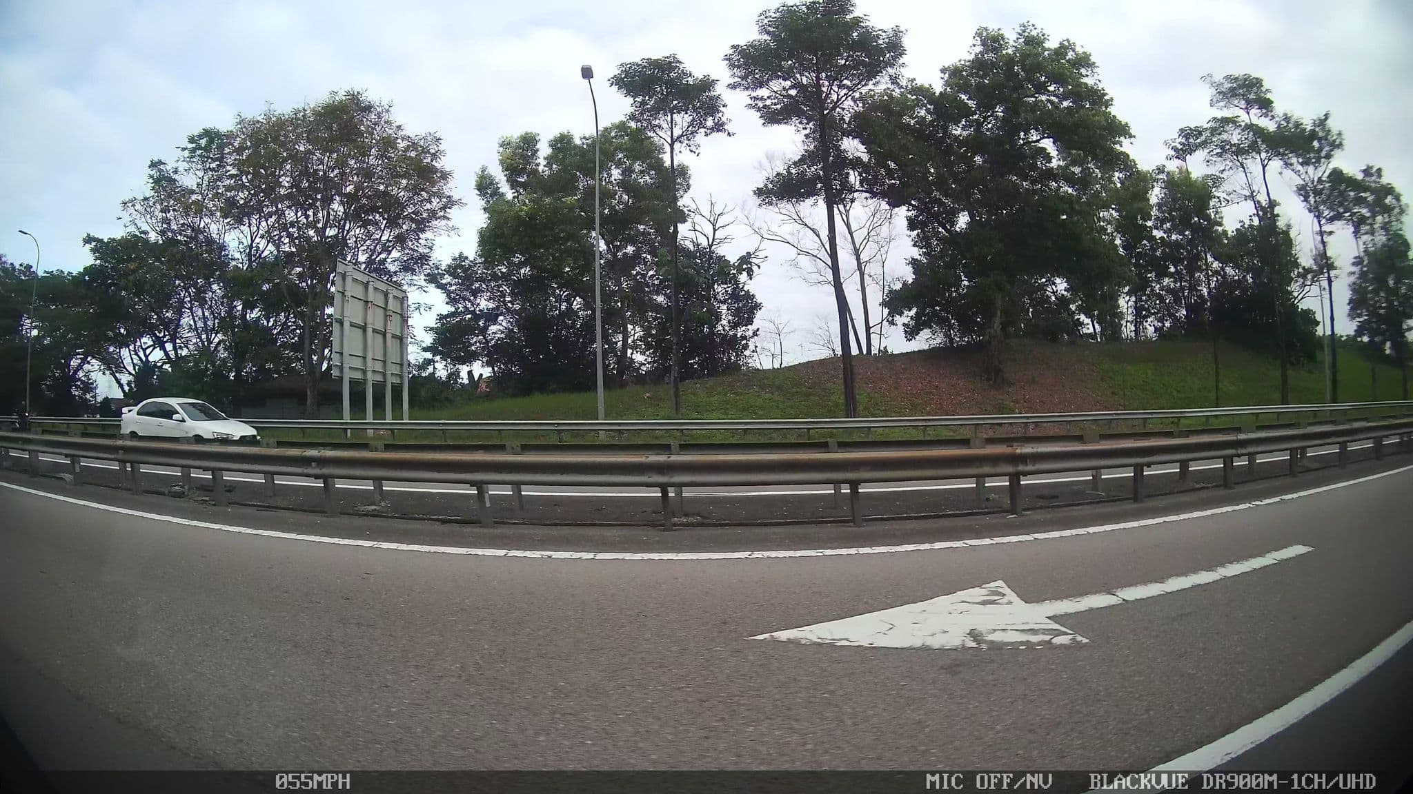 Street view near Cactus Of Flower Garden, Bukit Indah — © kaart5 (CC BY-SA · Mapillary)