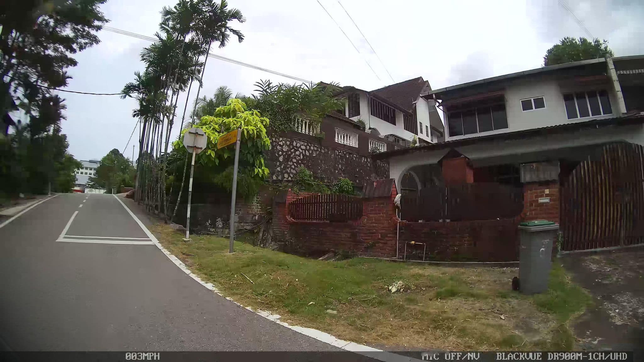 Street view near Happy Family Homestay, Johor Bahru — © kaart_3 (CC BY-SA · Mapillary)
