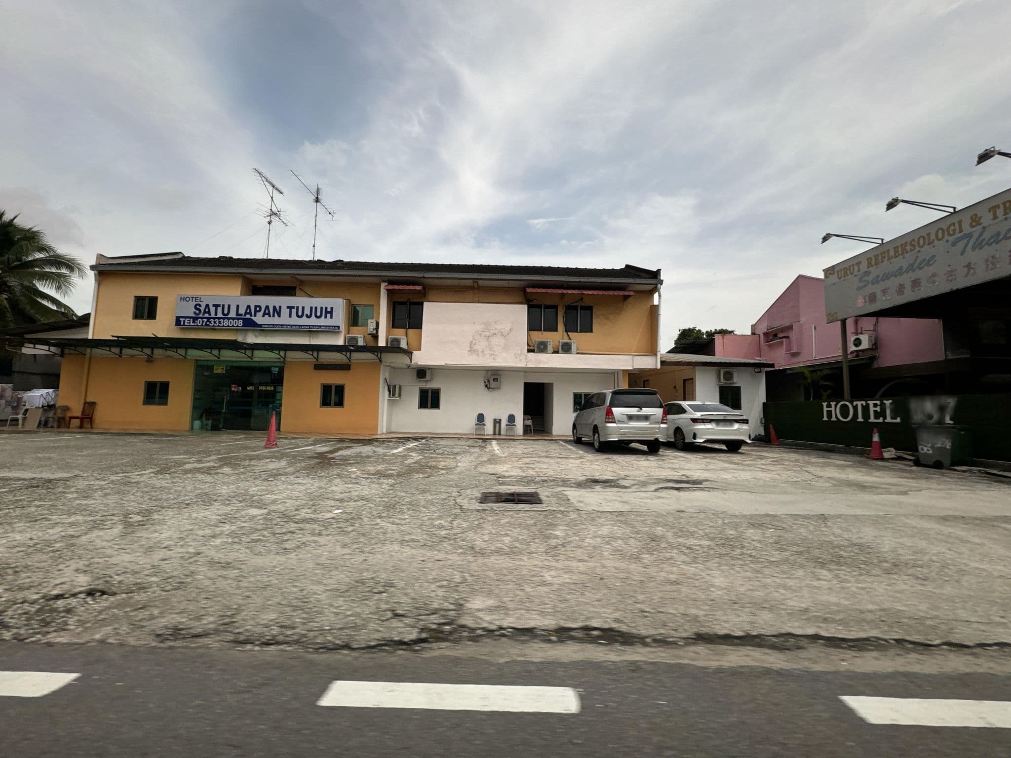 Street view near Hotel 187, Johor Bahru — © filipb (CC BY-SA · Mapillary)