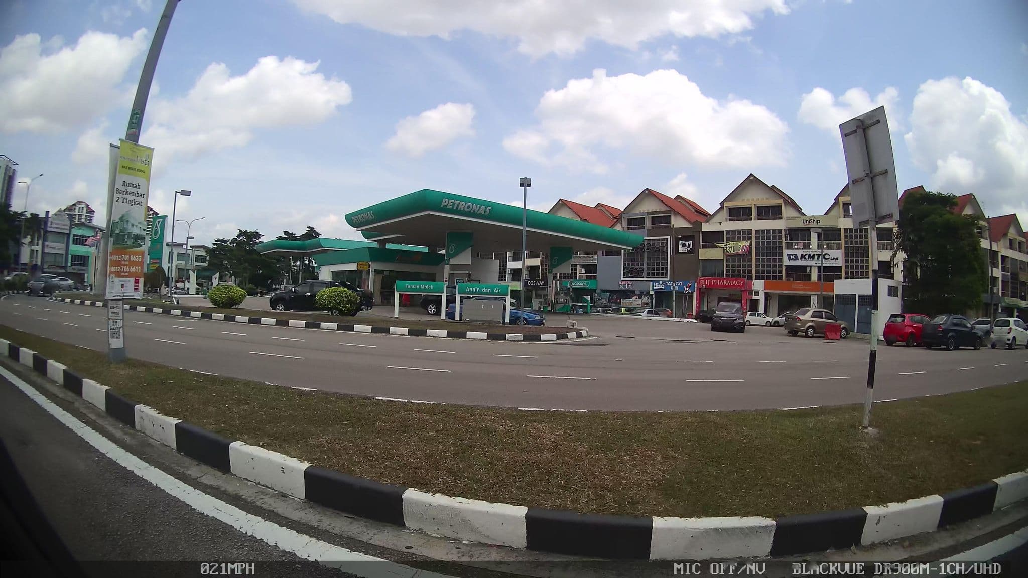 Street view near My Capsule Hotel, Johor Jaya — © kaart_3 (CC BY-SA · Mapillary)