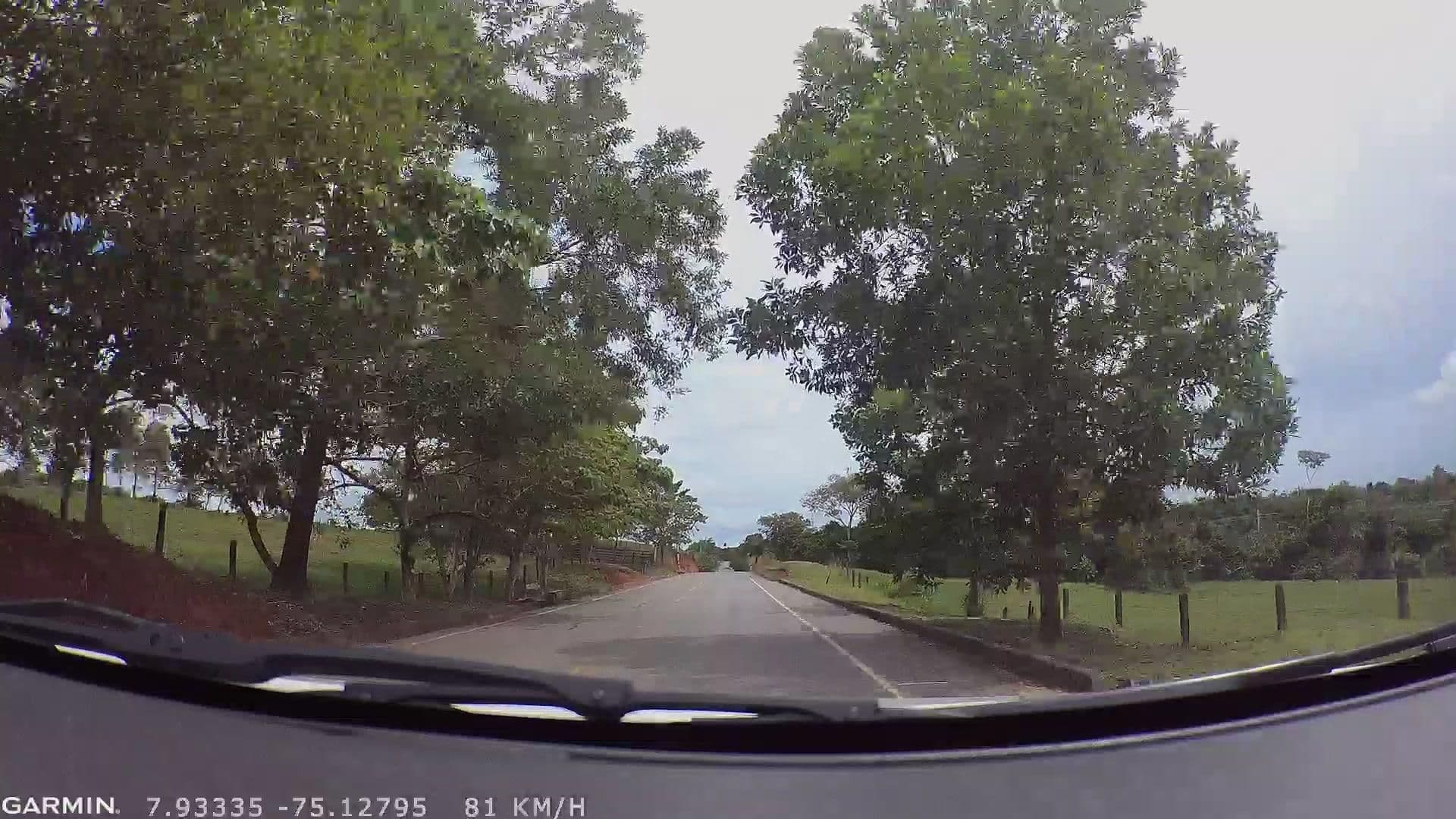 Street view near 02 excavadoras 01 motoniveladora, Caucasia — © santi1708 (CC BY-SA · Mapillary)