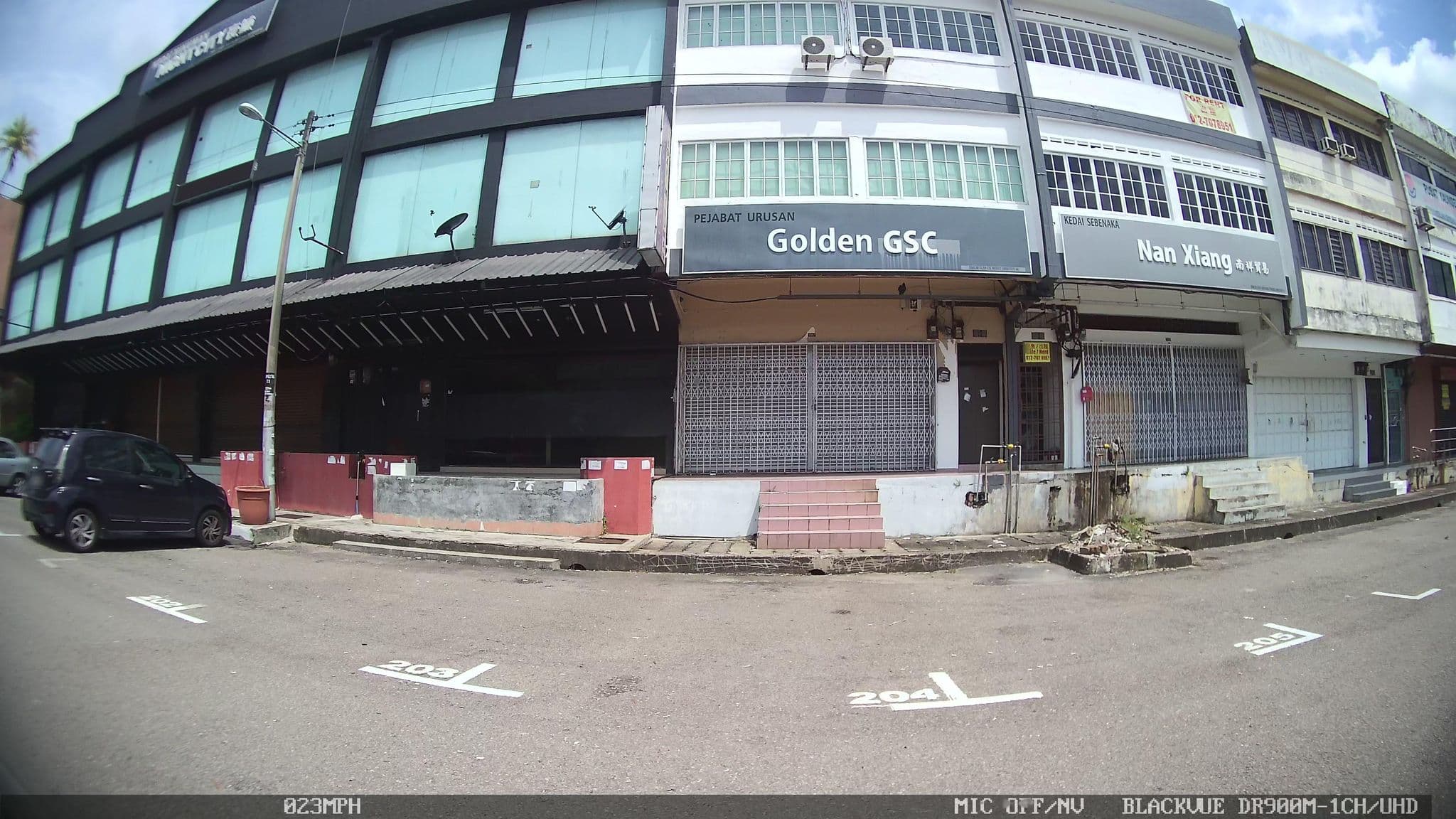 Street view near Bilek ayer, Johor Jaya — © kaart_3 (CC BY-SA · Mapillary)