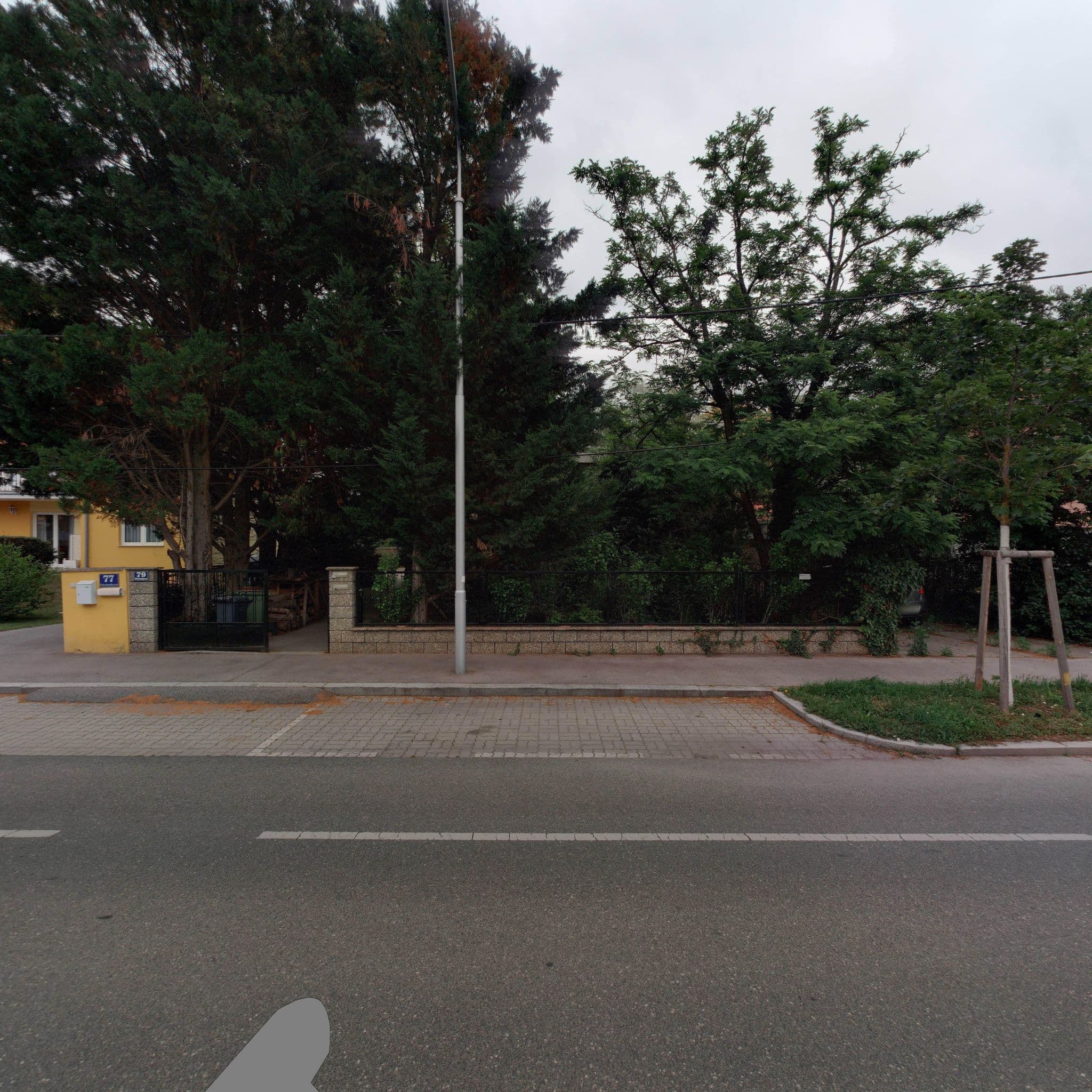 Street view near Pension Nicole, Aspern — © eliasgander (CC BY-SA · Mapillary)