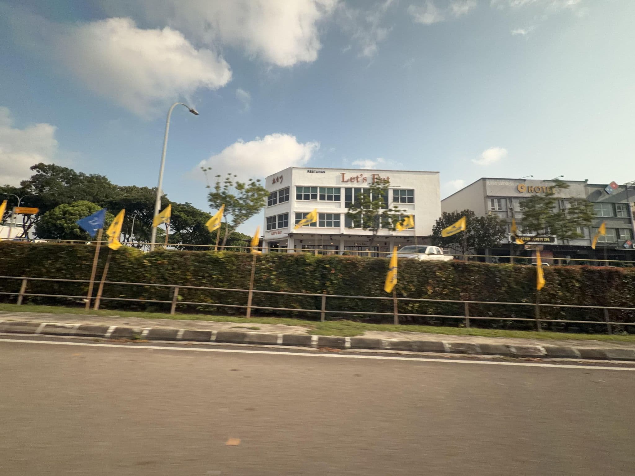 Street view near In@Hotel, Taman Mount Austin — © filipb (CC BY-SA · Mapillary)