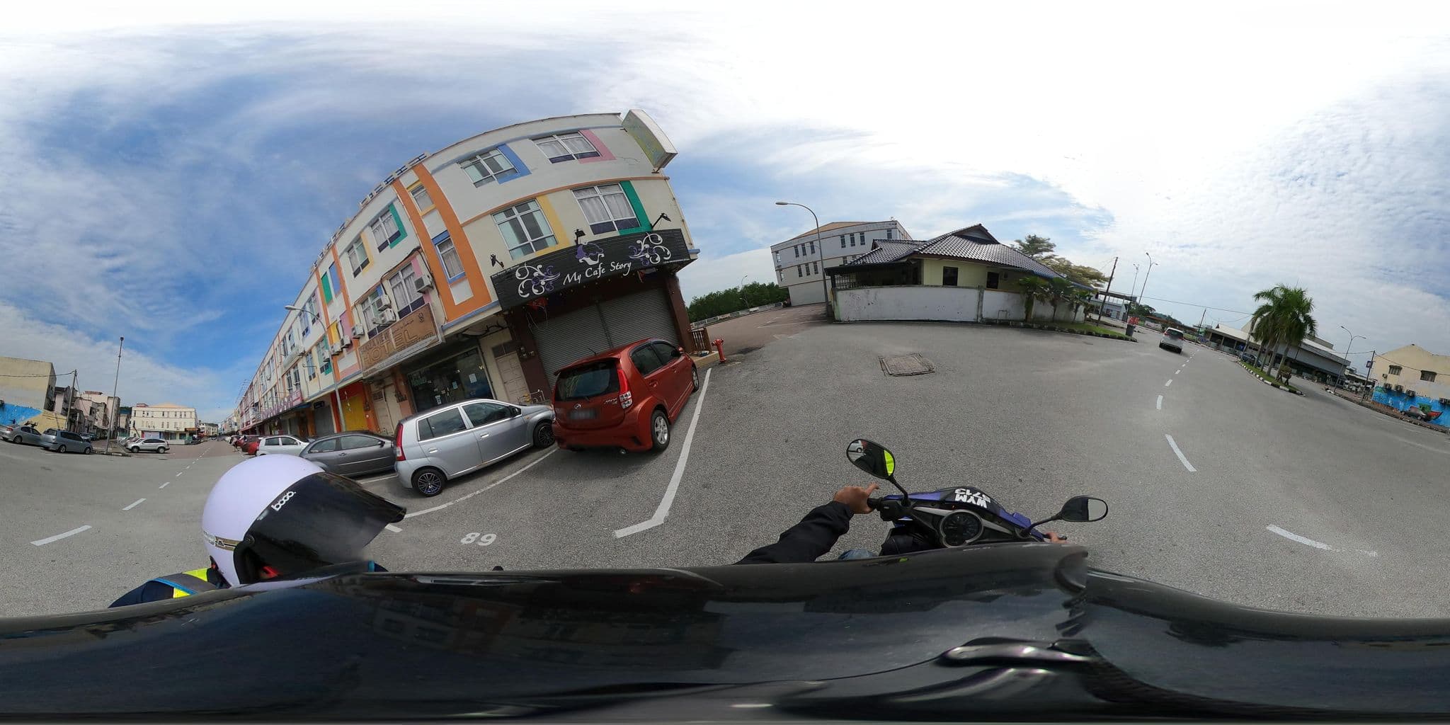 Street view near Hotel mersing, Mersing — © ahlang2 (CC BY-SA · Mapillary)