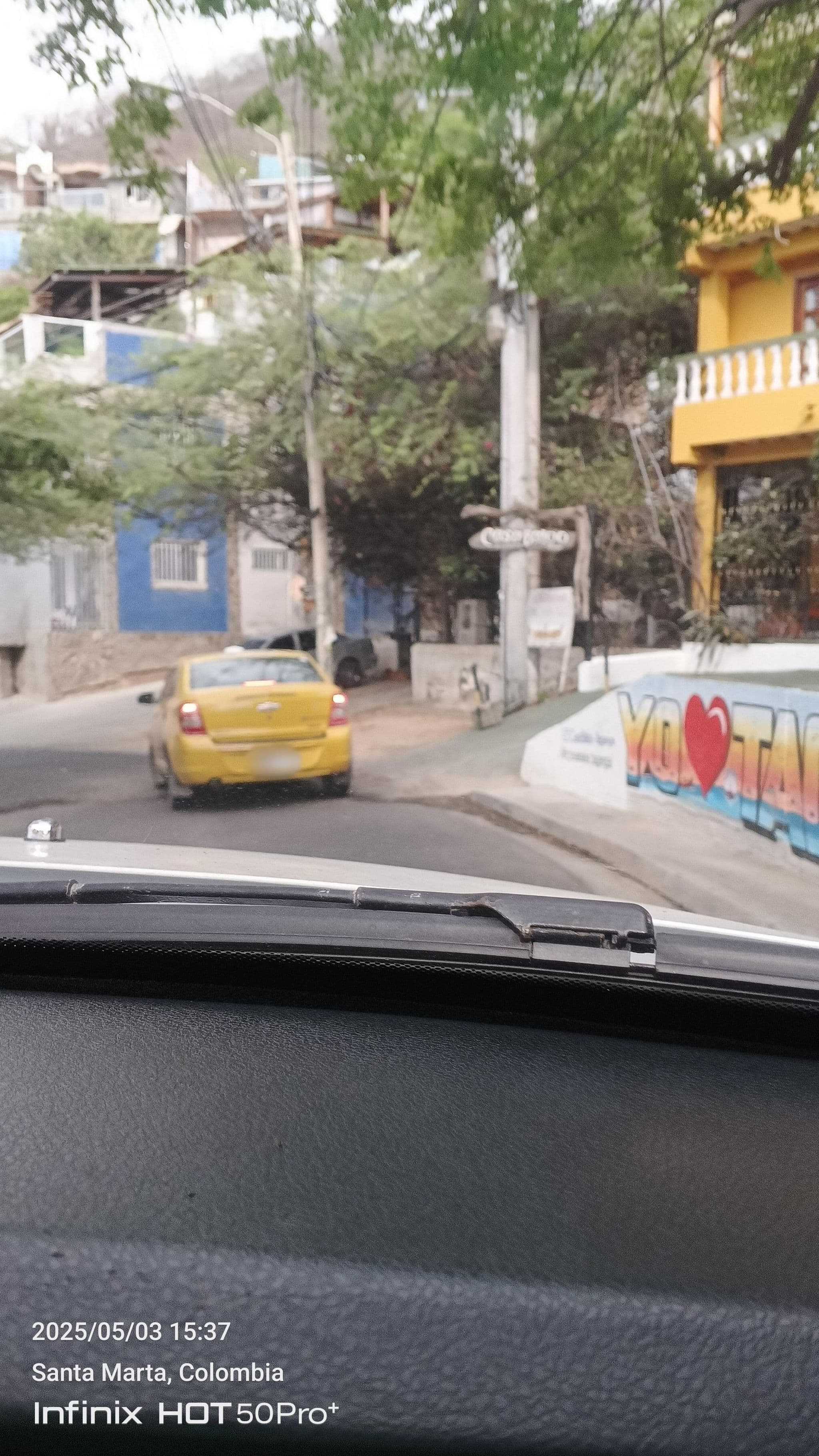 Street view near Casa Baloo, Santa Marta