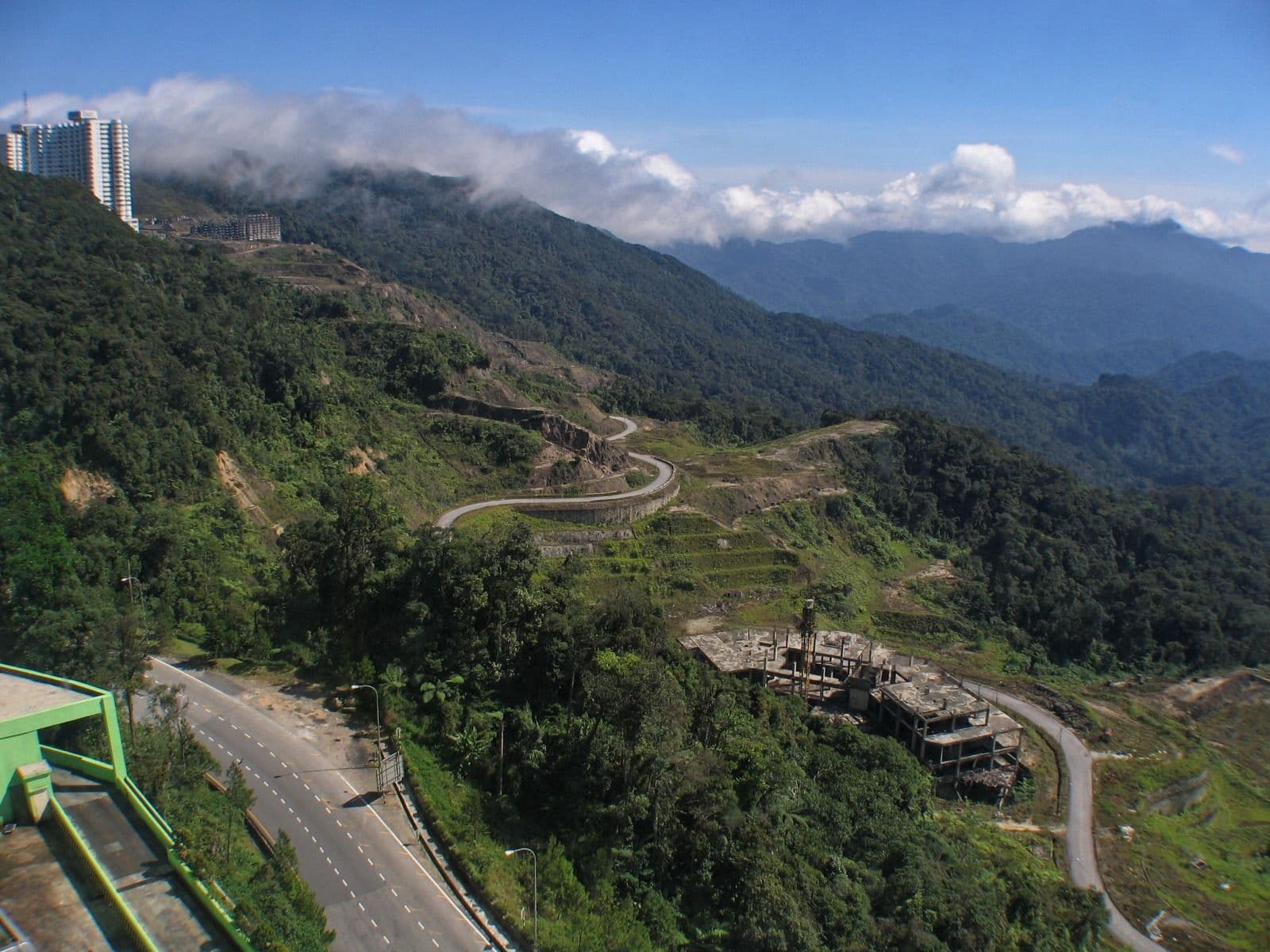Street view near Genting Hotel, Kampung Bukit Tinggi, Bentong — © transcend07 (CC BY-SA · Mapillary)