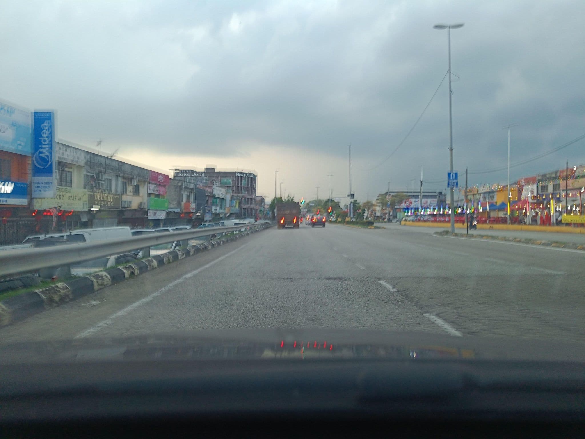 Street view near Simpang 3 dpn hotel jelai, Temerluh — © NSalleh (CC BY-SA · Mapillary)