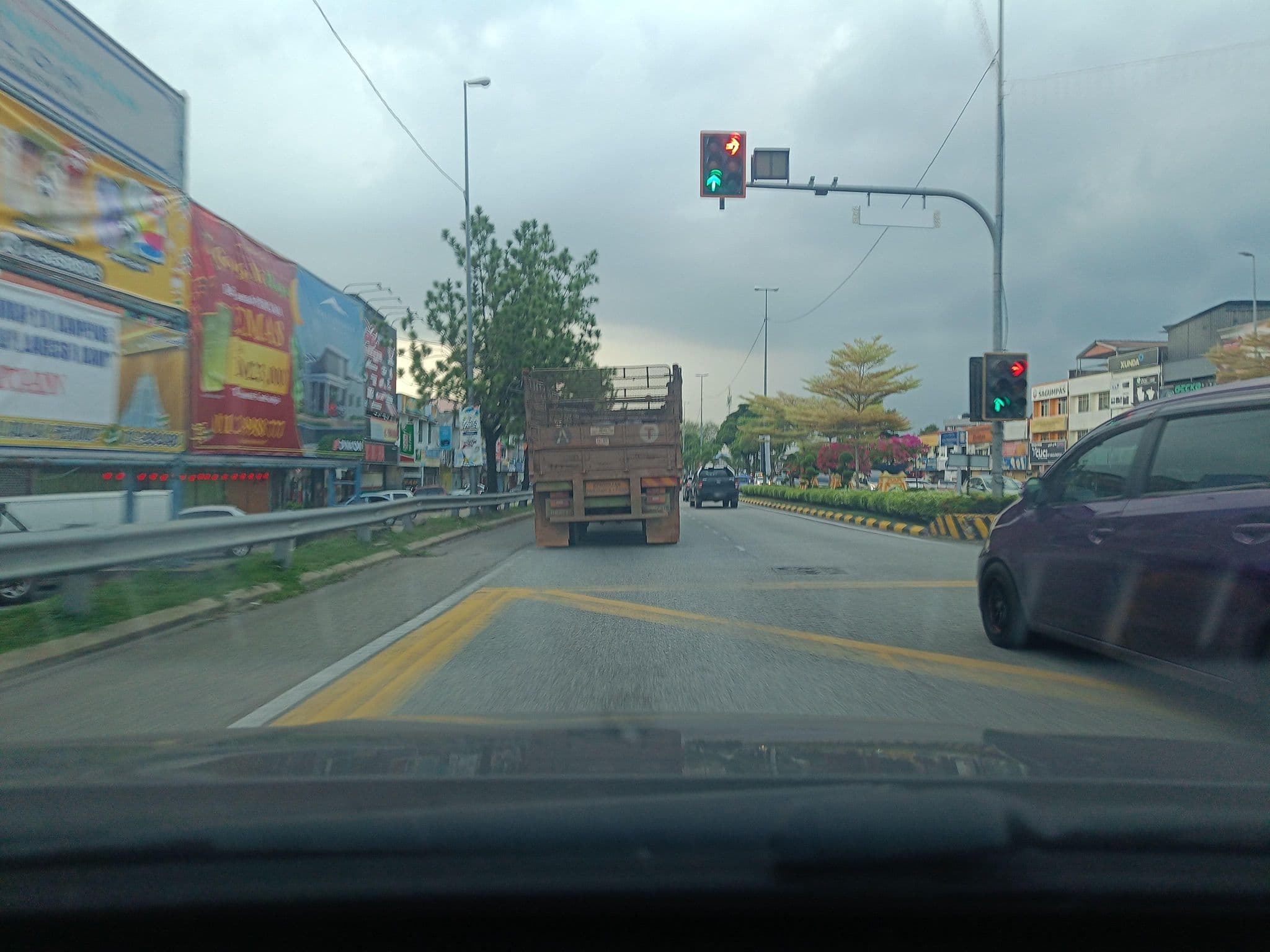 Street view near Hotel Jelai, Temerluh — © NSalleh (CC BY-SA · Mapillary)