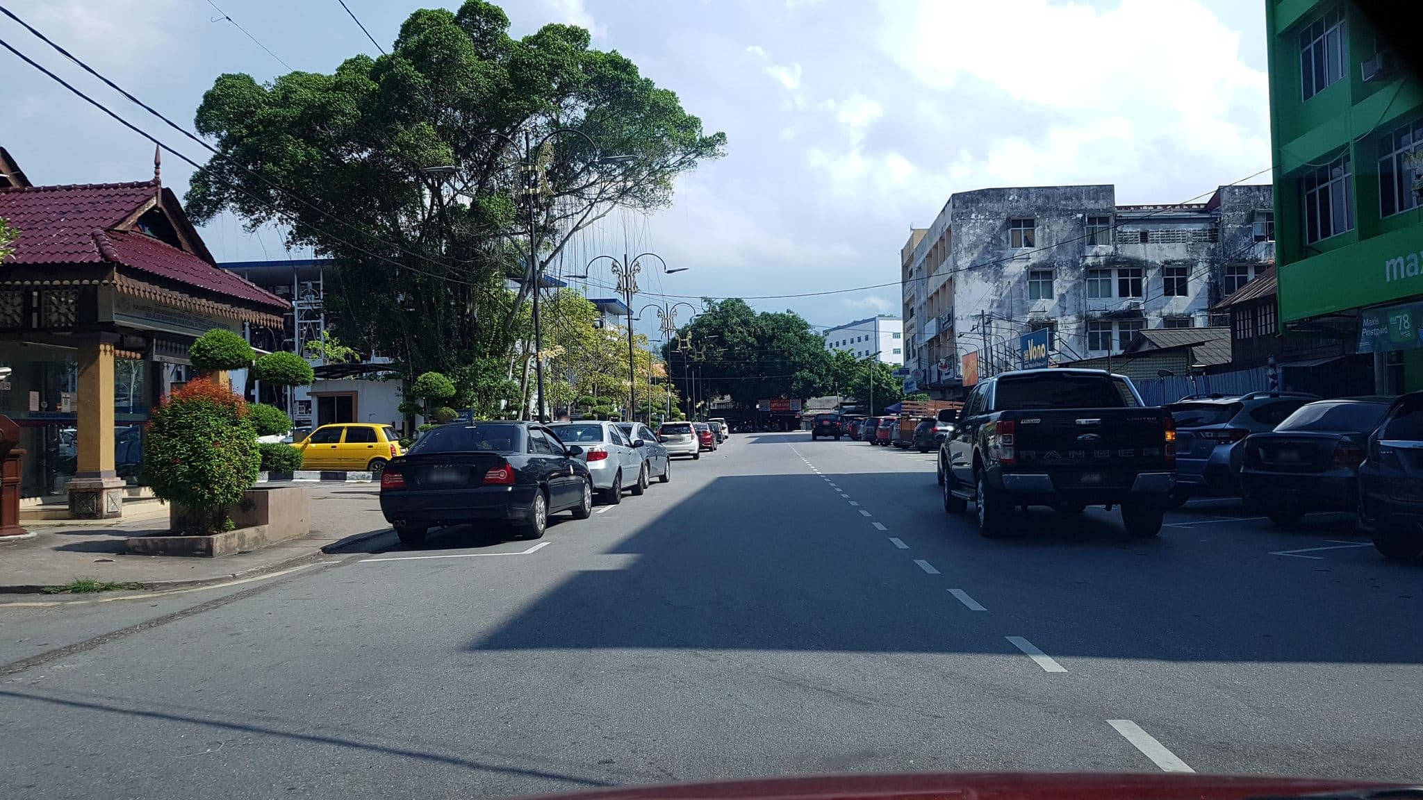 Street view near Hotel KT Mutiara, Kuala Terengganu — © aaronshenhao (CC BY-SA · Mapillary)