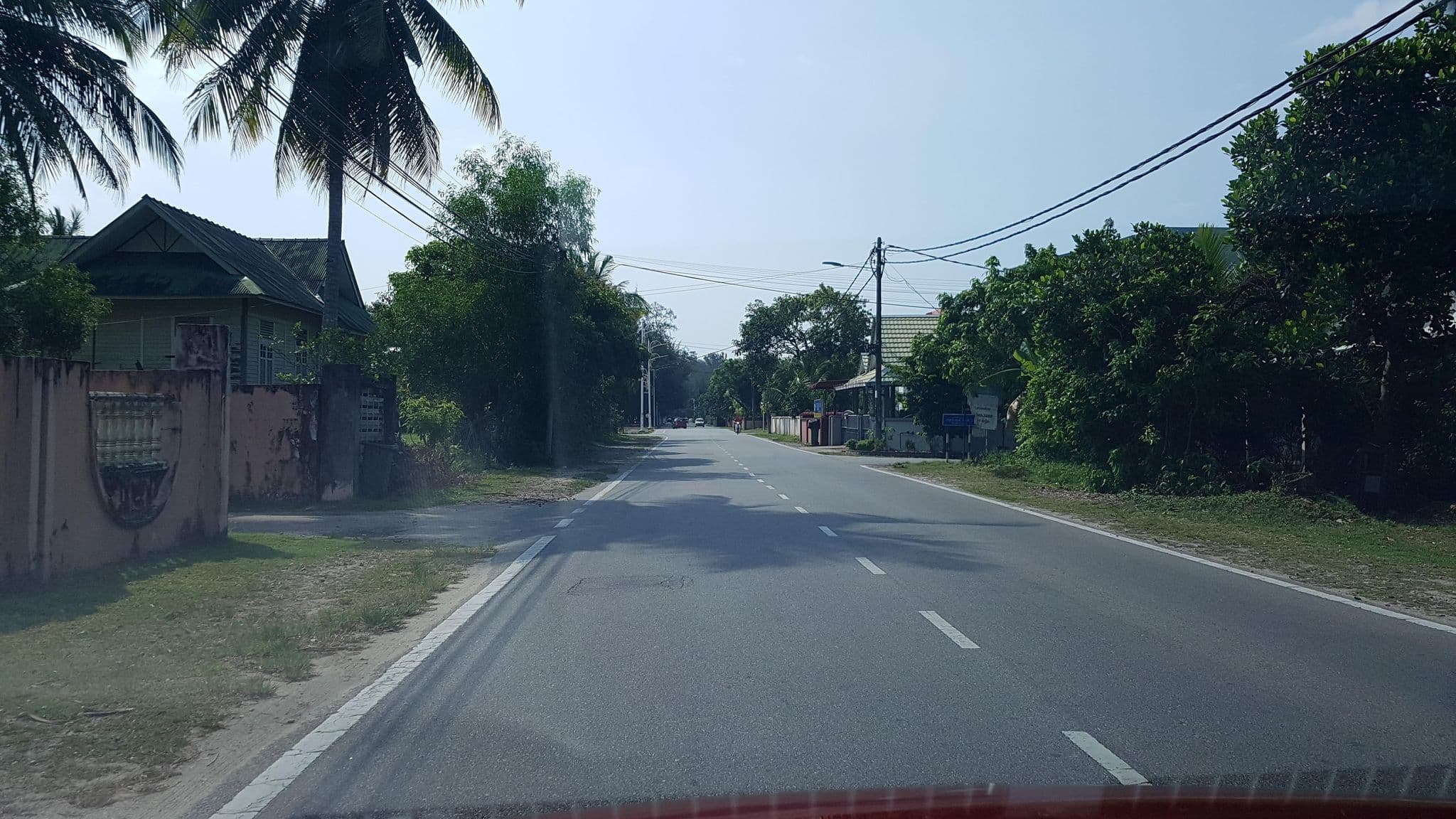Street view near Dedaun Homestay, Kuala Terengganu — © aaronshenhao (CC BY-SA · Mapillary)
