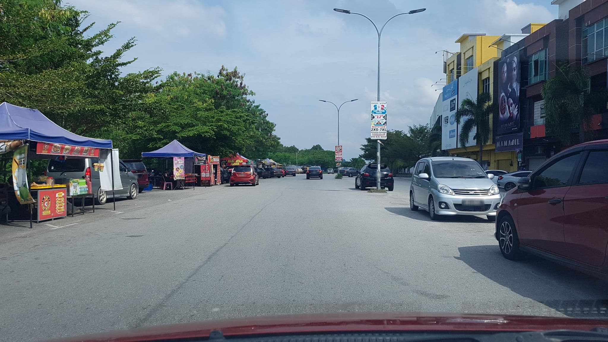 Street view near Oyo Fajar Baru Boutique Hotel, Kuala Terengganu — © aaronshenhao (CC BY-SA · Mapillary)