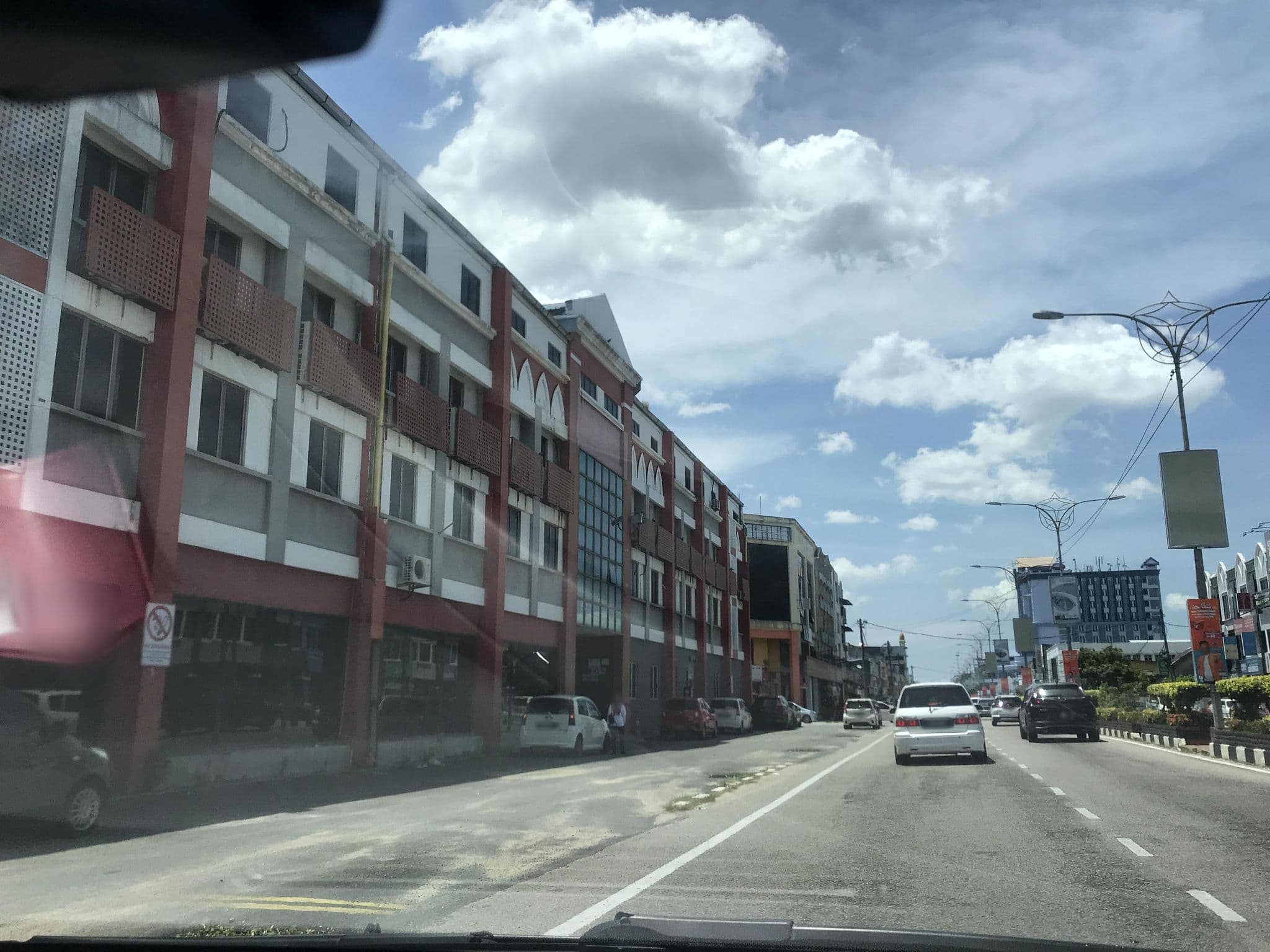 Street view near Sabrina court hotel, Kota Bharu — © Jeddy (CC BY-SA · Mapillary)