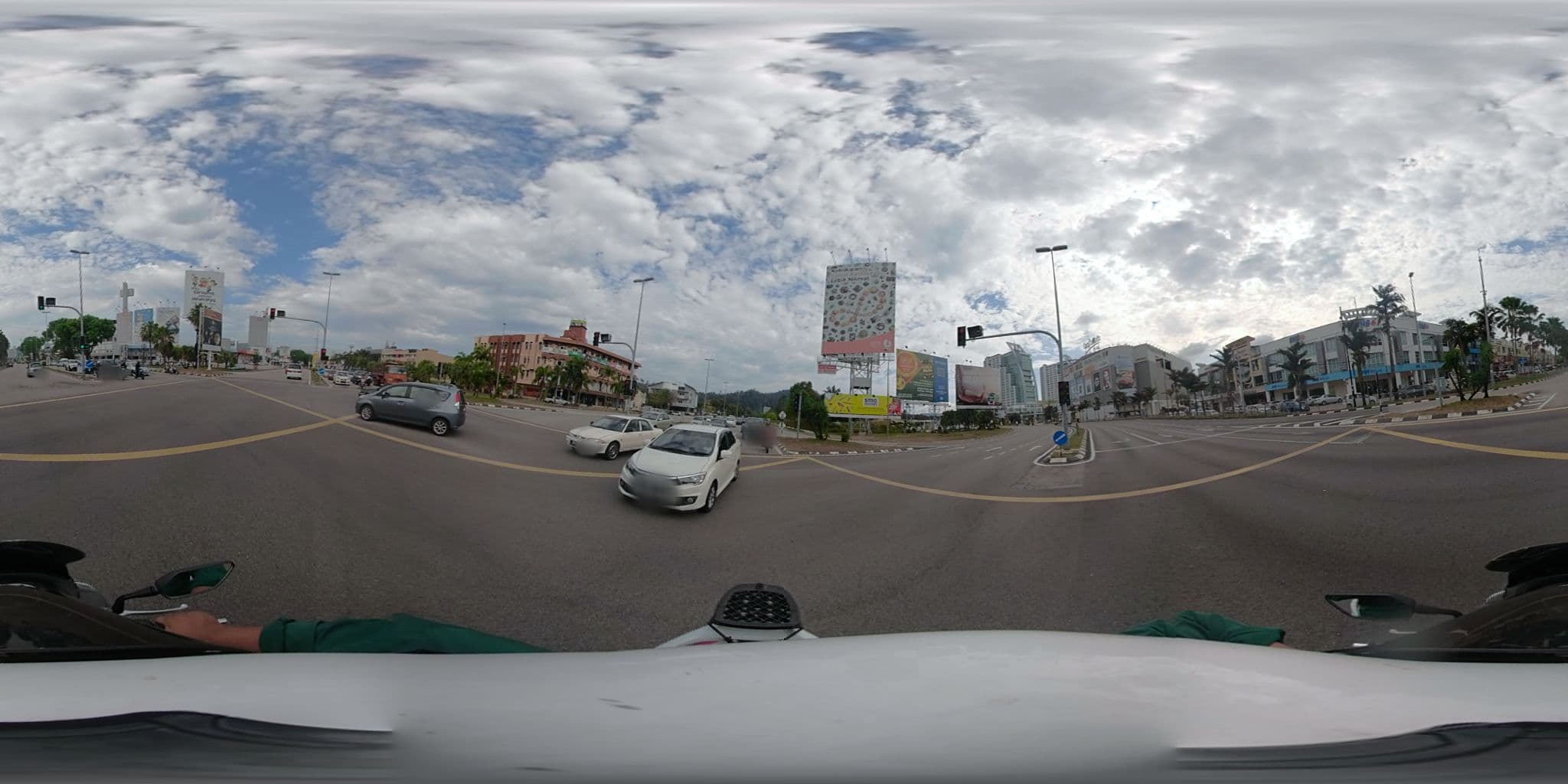 Street view near level 3 hotel luxury, Kuantan — © faizmahabob (CC BY-SA · Mapillary)