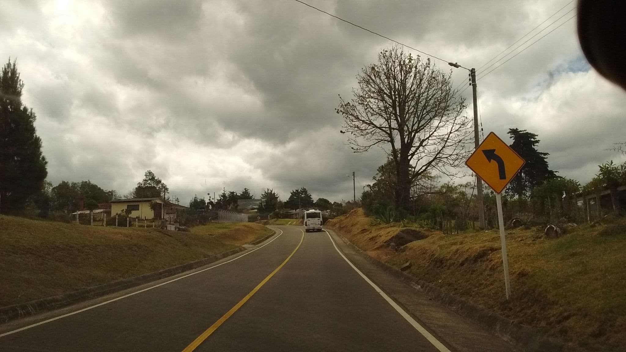 Street view near Finca la Bonanza Chez Kika, Piendamo — © kaxtillo (CC BY-SA · Mapillary)