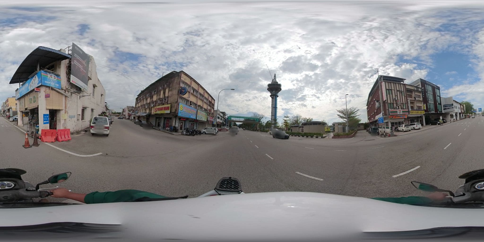 Street view near Golden star hotel, Kuantan — © faizmahabob (CC BY-SA · Mapillary)
