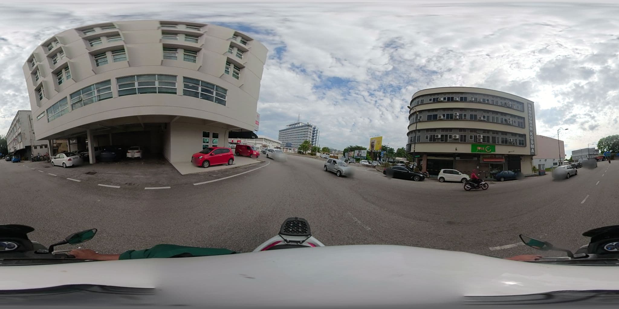 Street view near Hotel Kosma, Kuantan — © faizmahabob (CC BY-SA · Mapillary)
