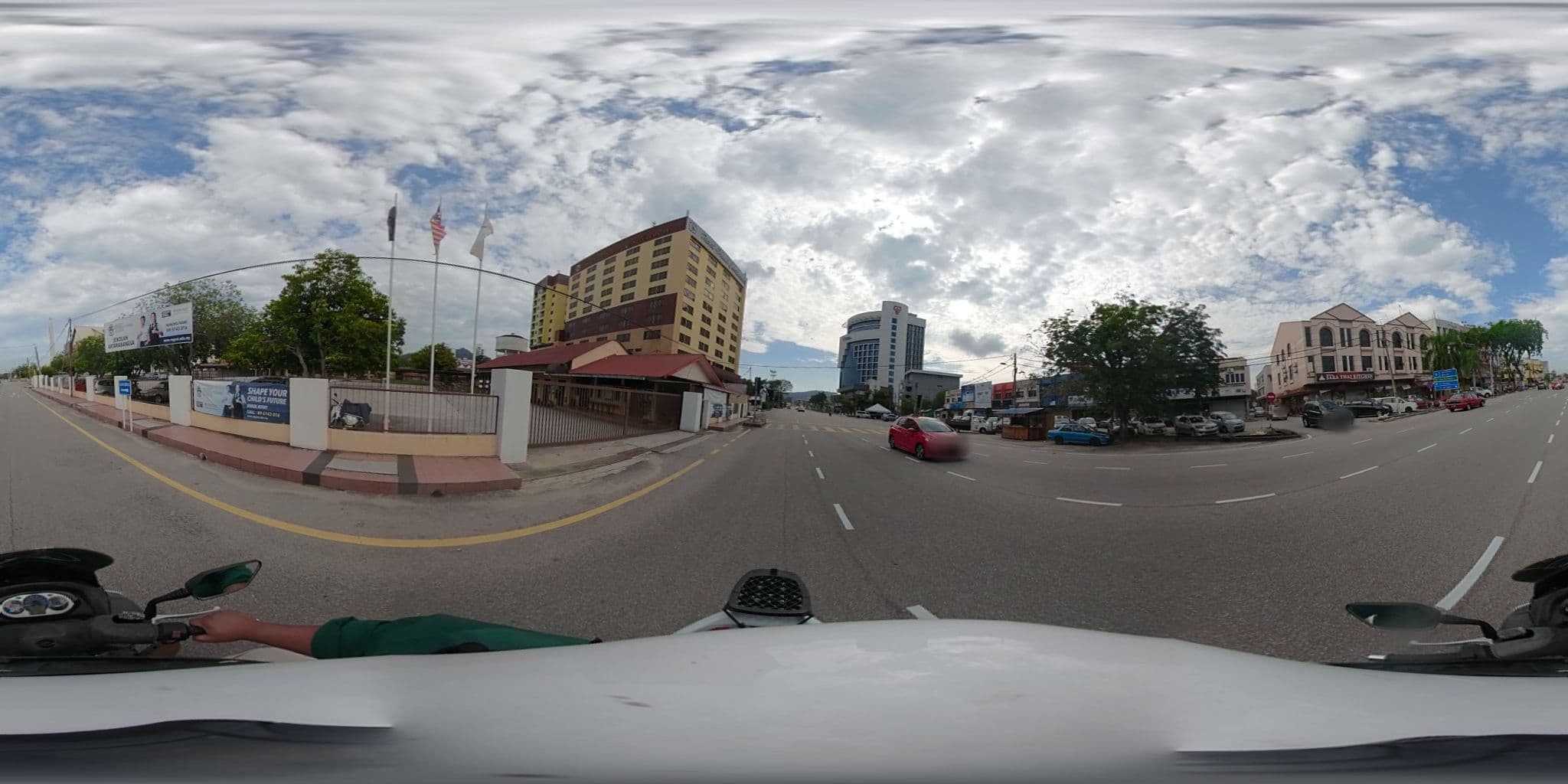 Street view near King's Hotel budget, Kuantan — © faizmahabob (CC BY-SA · Mapillary)